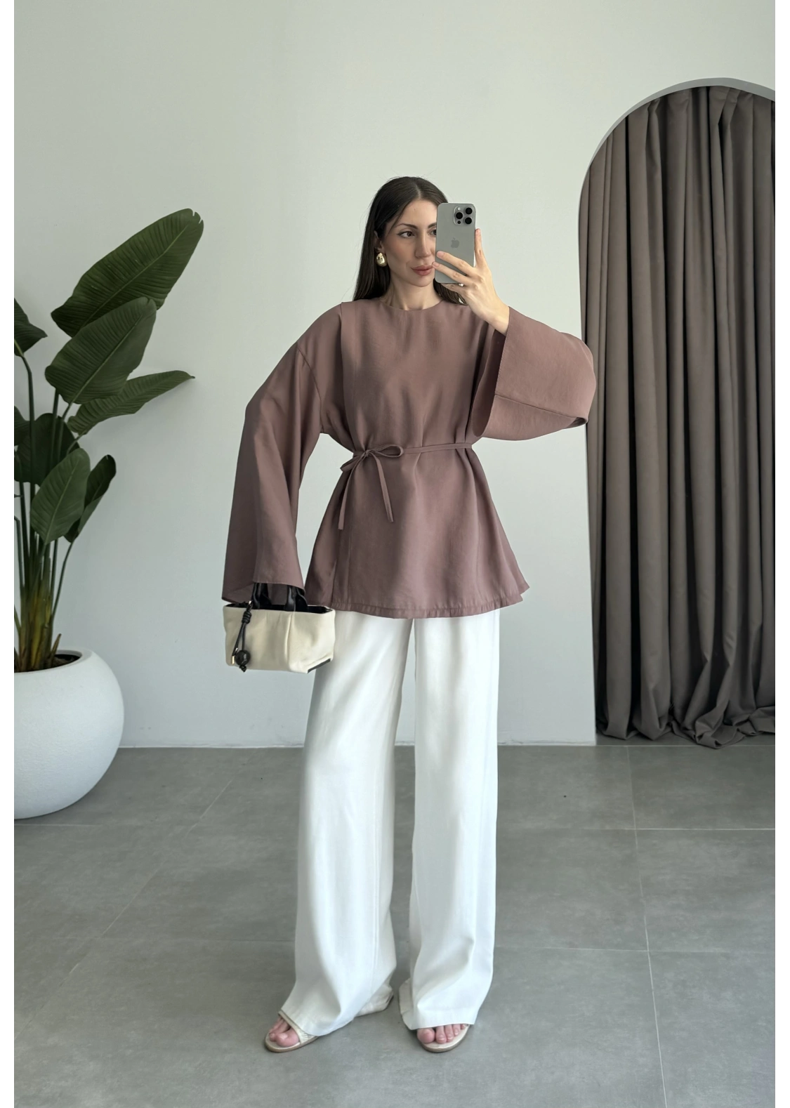 Yırtmaçlı Kuşaklı Tensel Cappuccino Tunik