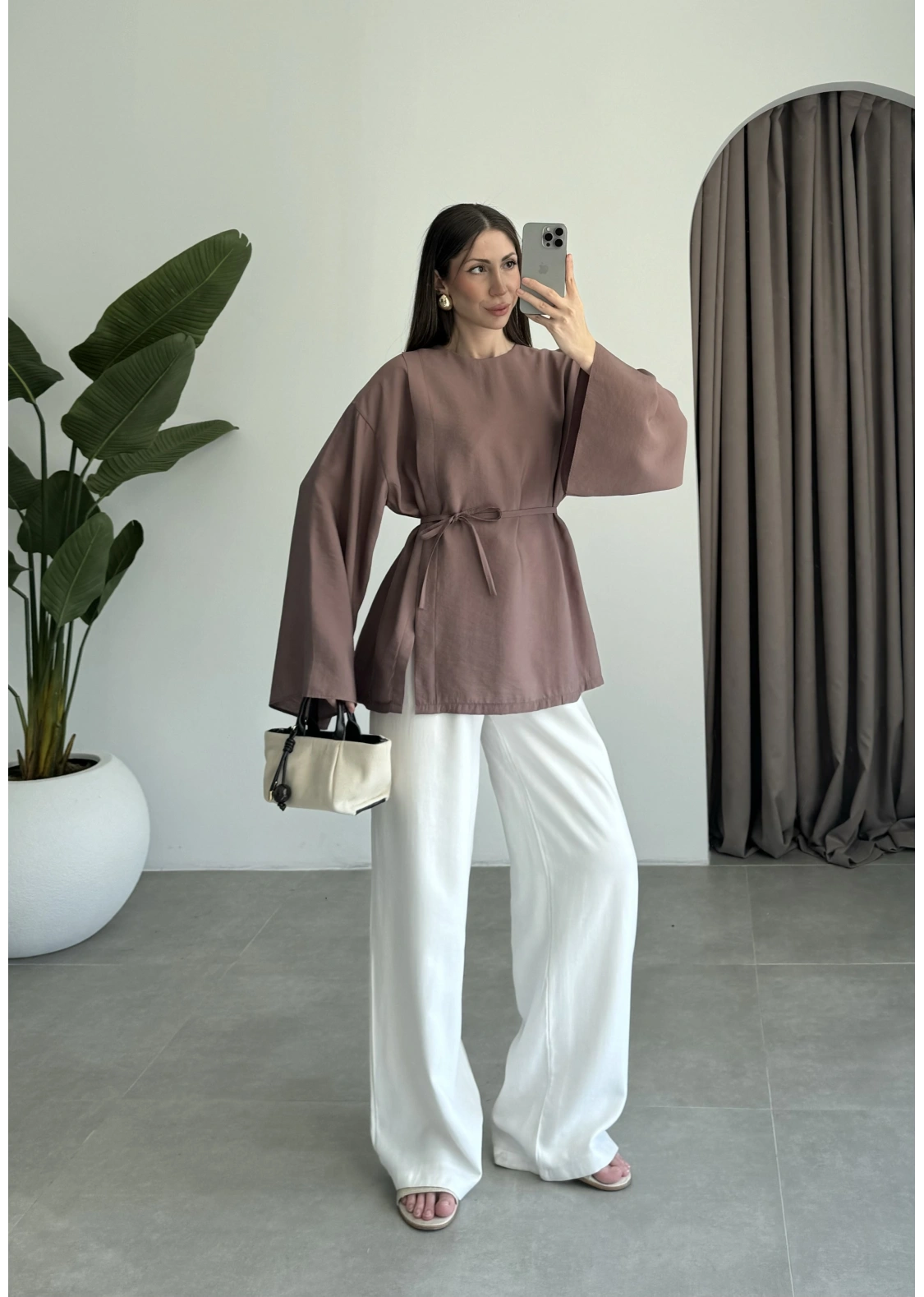 Yırtmaçlı Kuşaklı Tensel Cappuccino Tunik