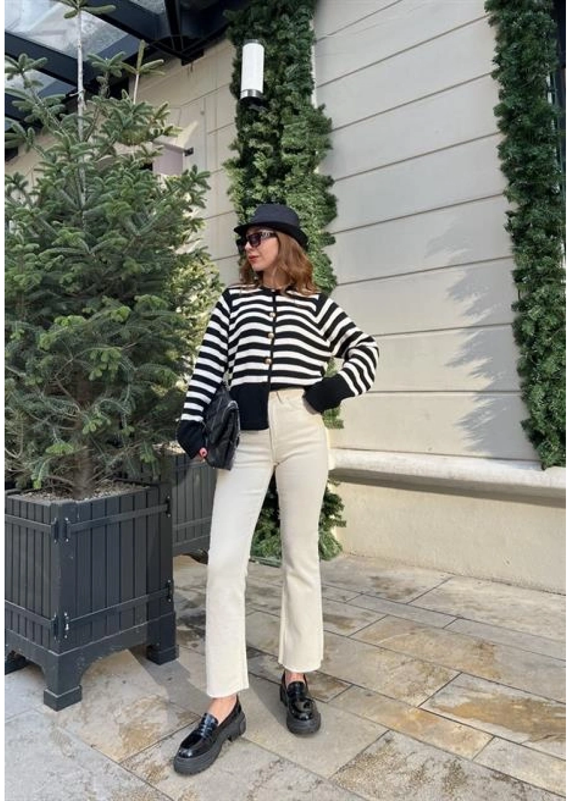 ZR MODEL BEJ KESİK PAÇA JEAN