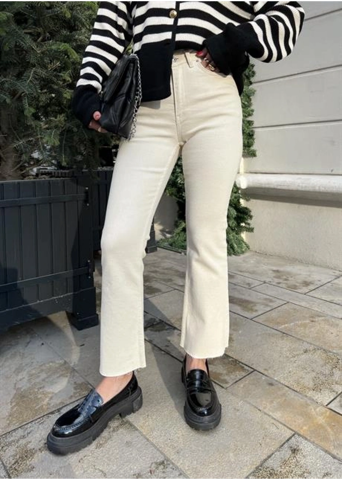 ZR MODEL BEJ KESİK PAÇA JEAN