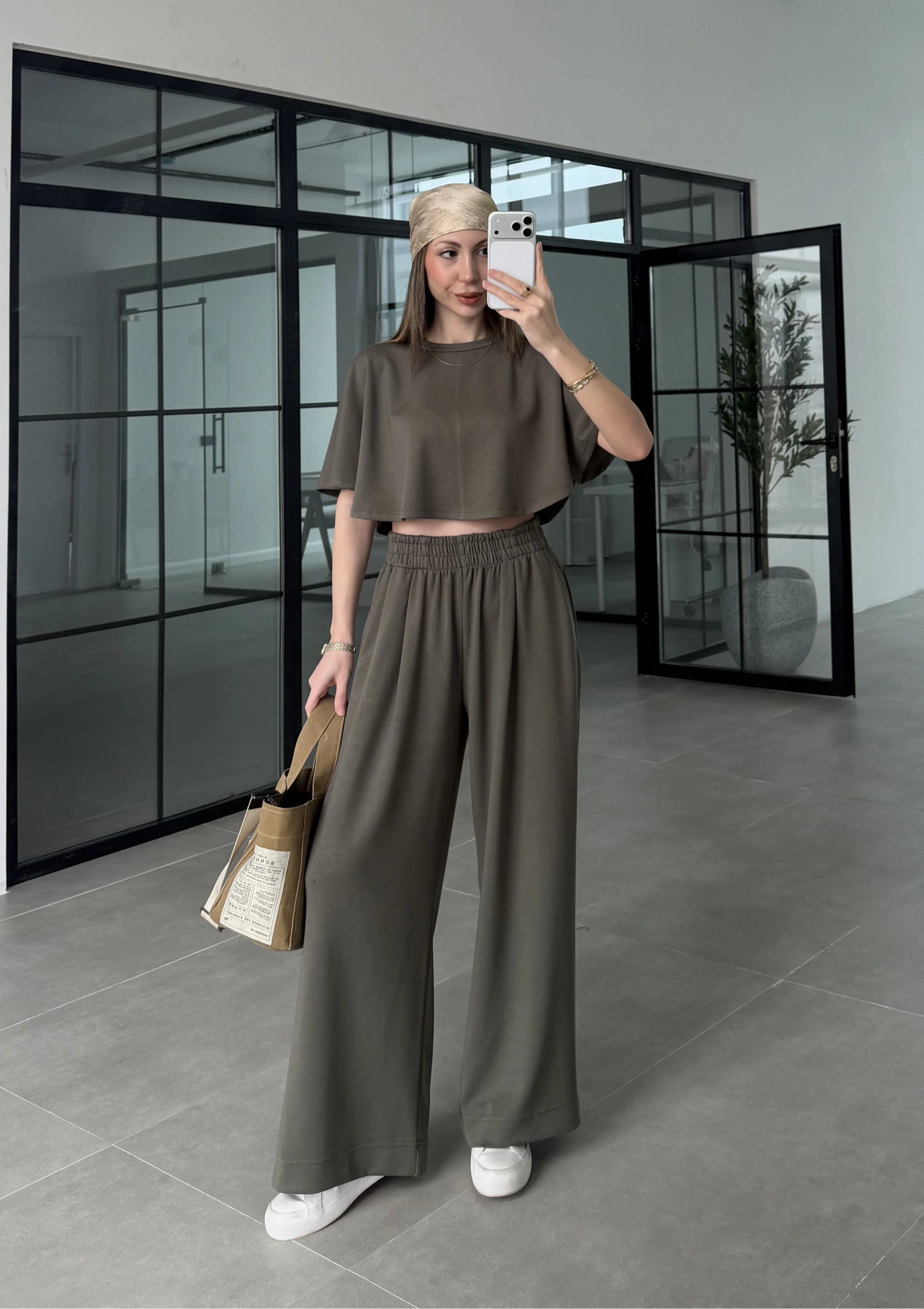 Oysh Modal Kumaş Beli Lastikli Haki Crop Takım
