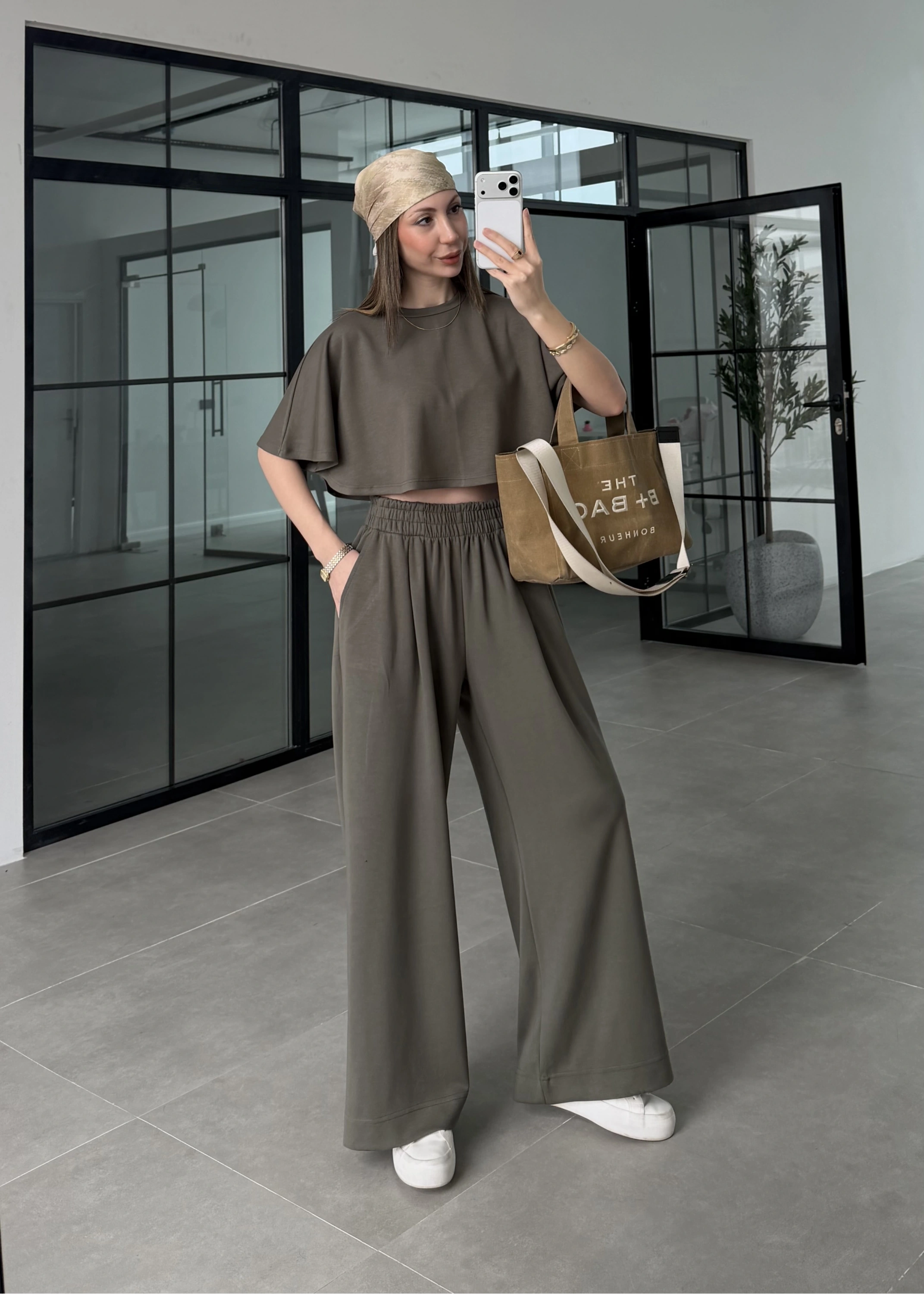 Oysh Modal Kumaş Beli Lastikli Haki Crop Takım
