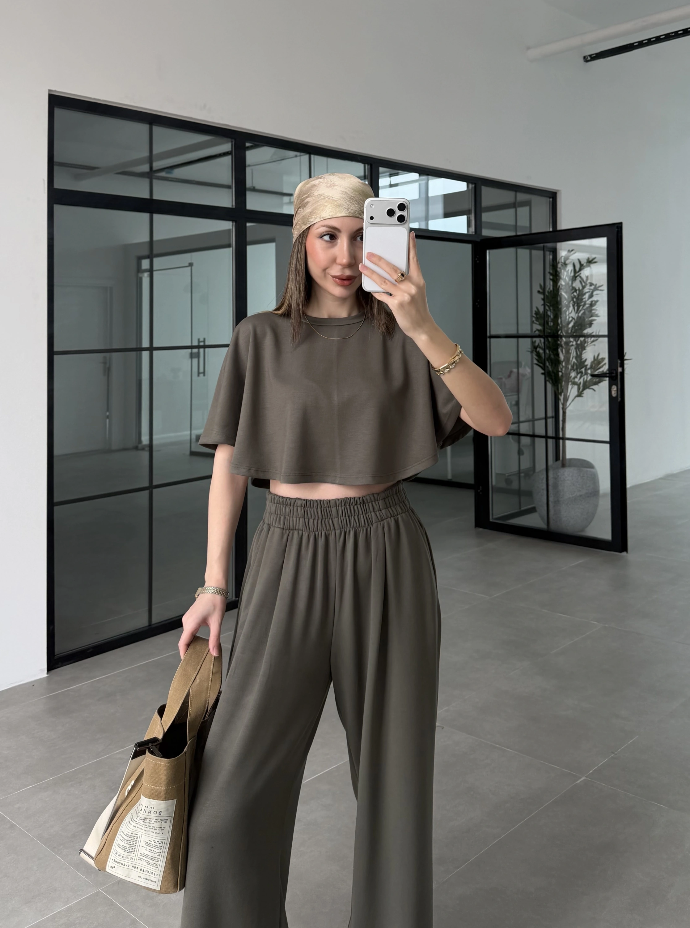 Oysh Modal Kumaş Beli Lastikli Haki Crop Takım