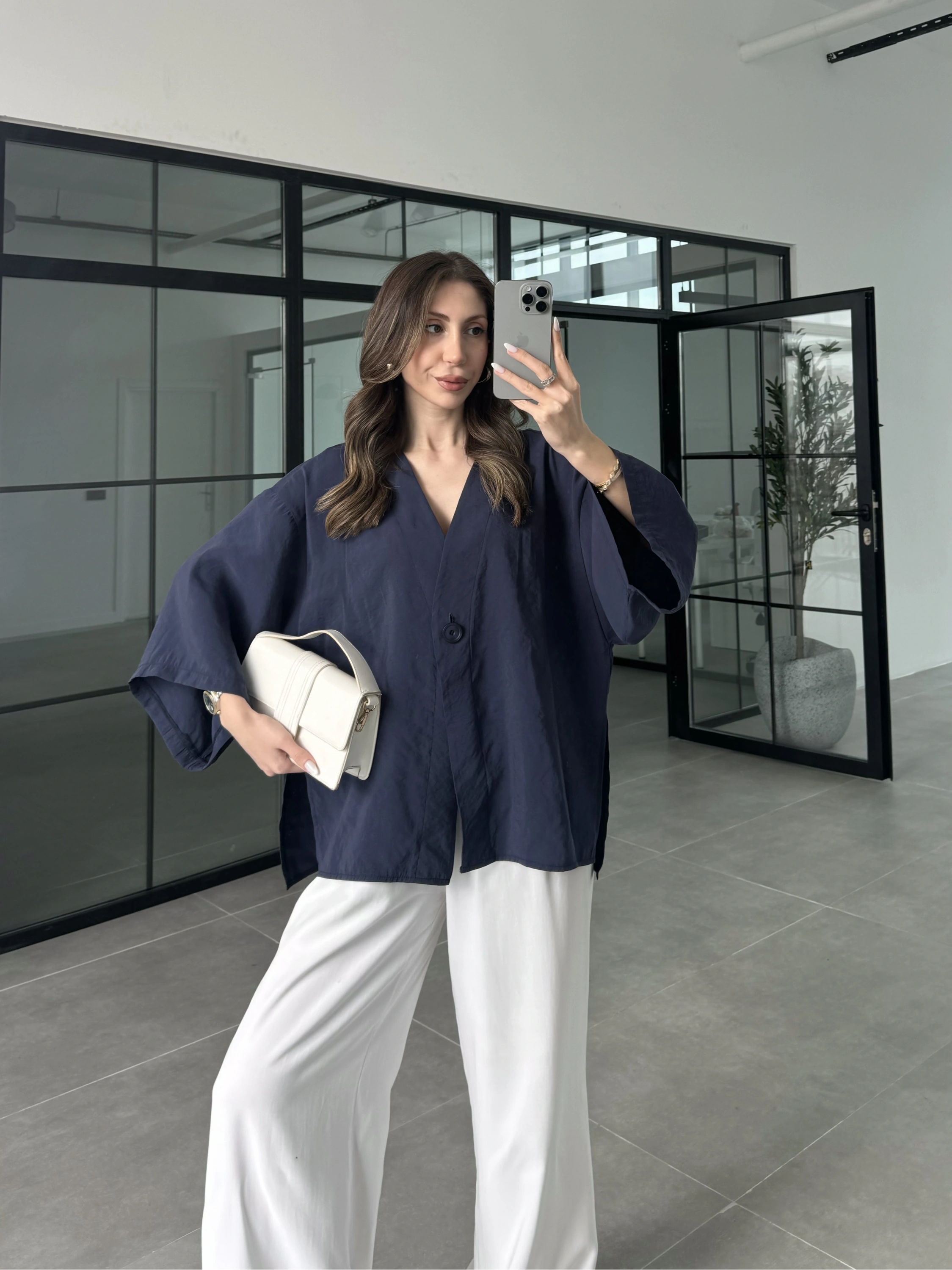 Sofi Tek Düğme Oversize Tensel Lacivert Gömlek