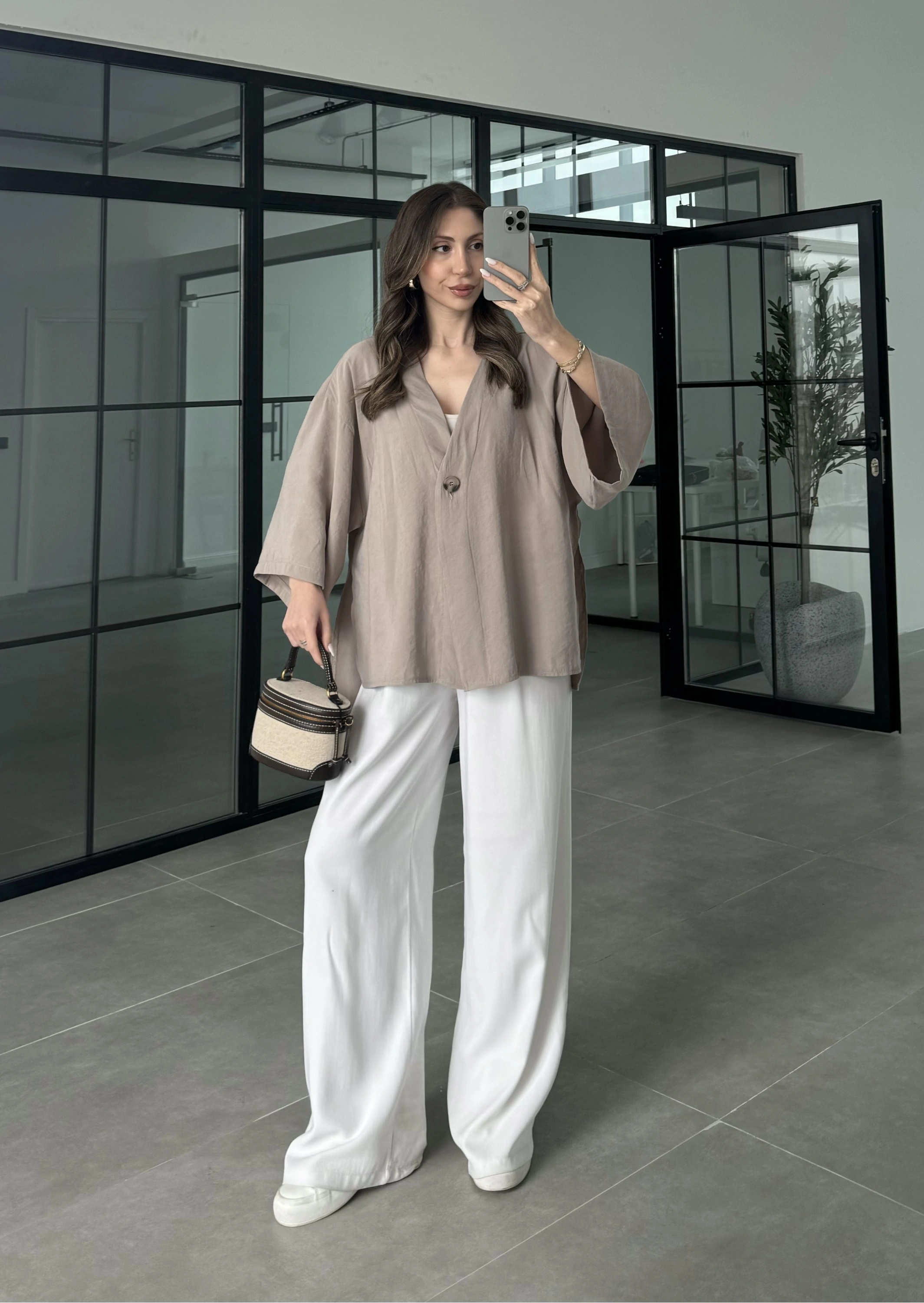 Sofi Tek Düğme Oversize Tensel Vizon Gömlek