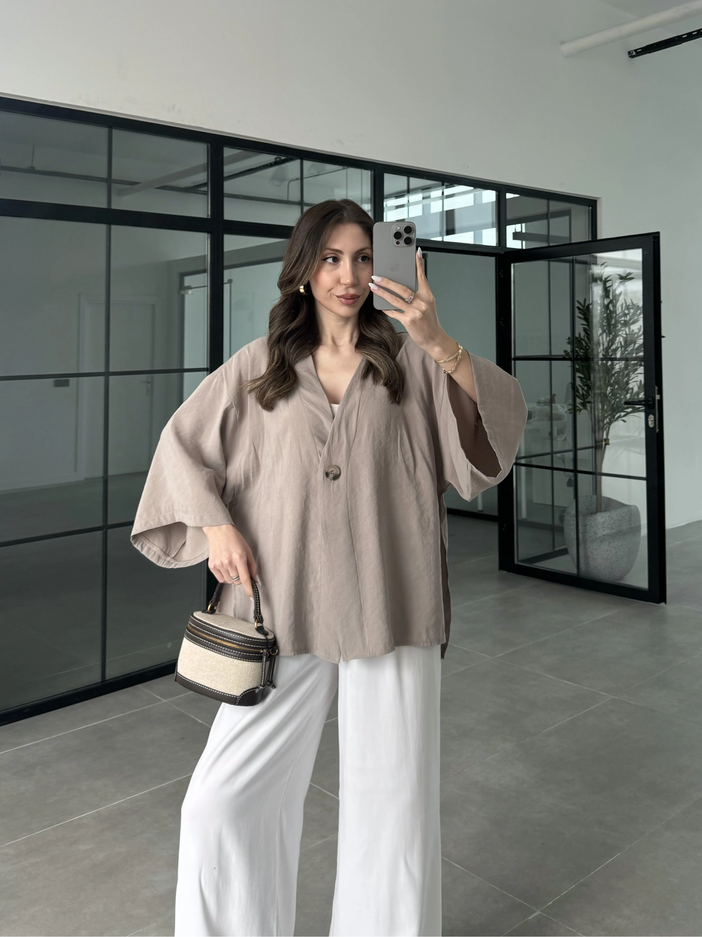 Sofi Tek Düğme Oversize Tensel Vizon Gömlek