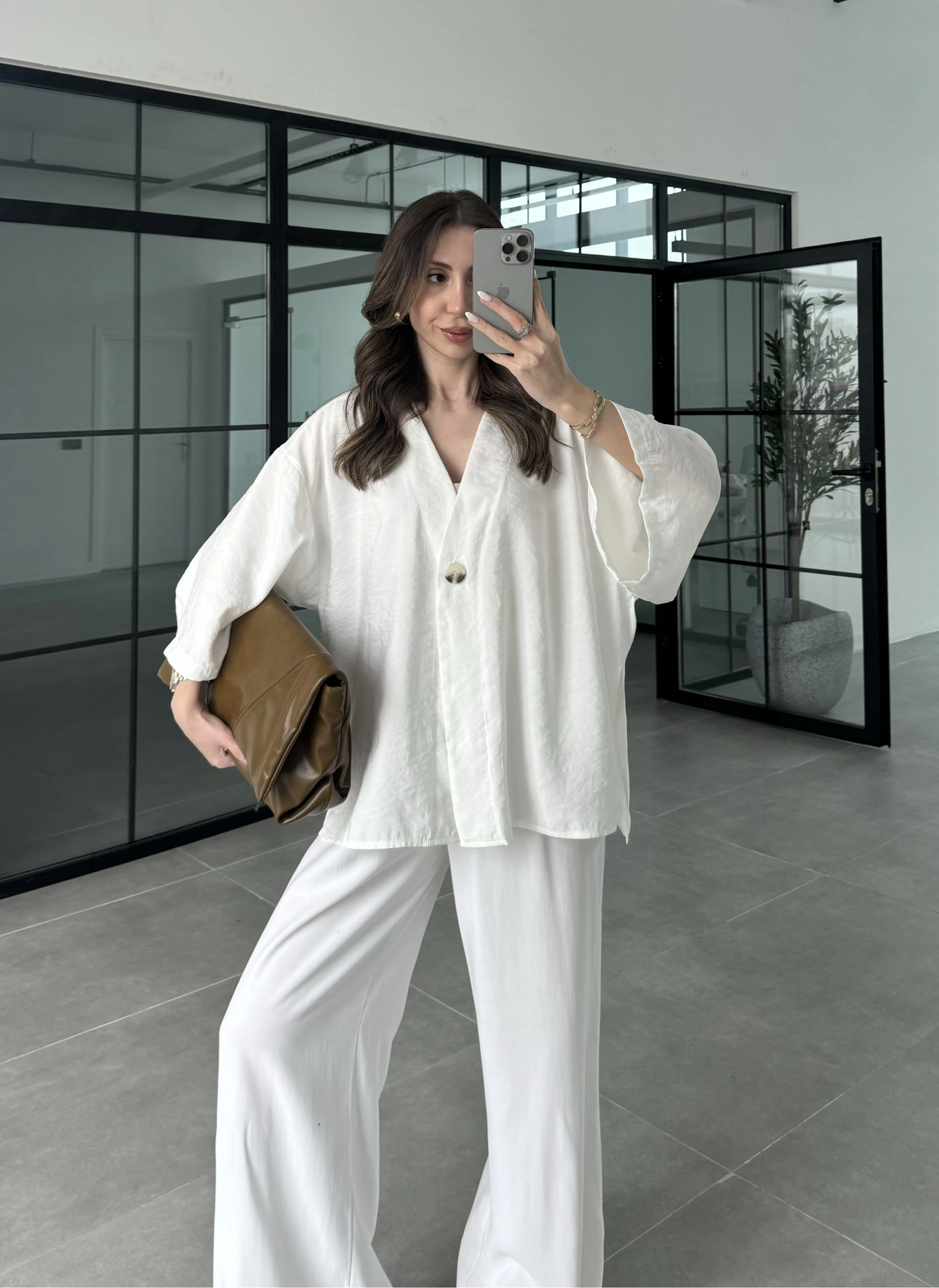 Sofi Tek Düğme Oversize Tensel Beyaz Gömlek