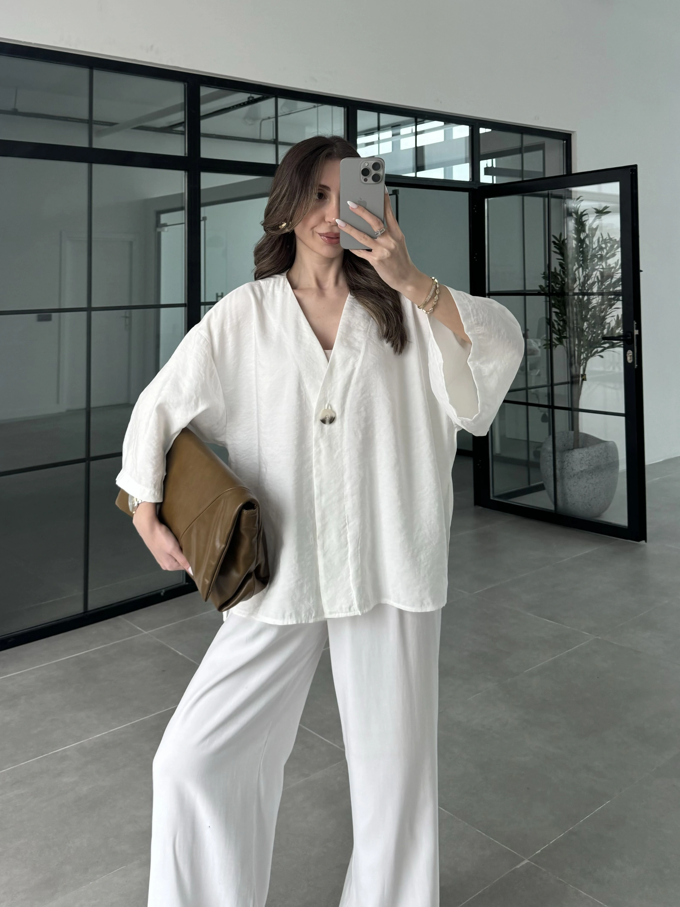 Sofi Tek Düğme Oversize Tensel Beyaz Gömlek