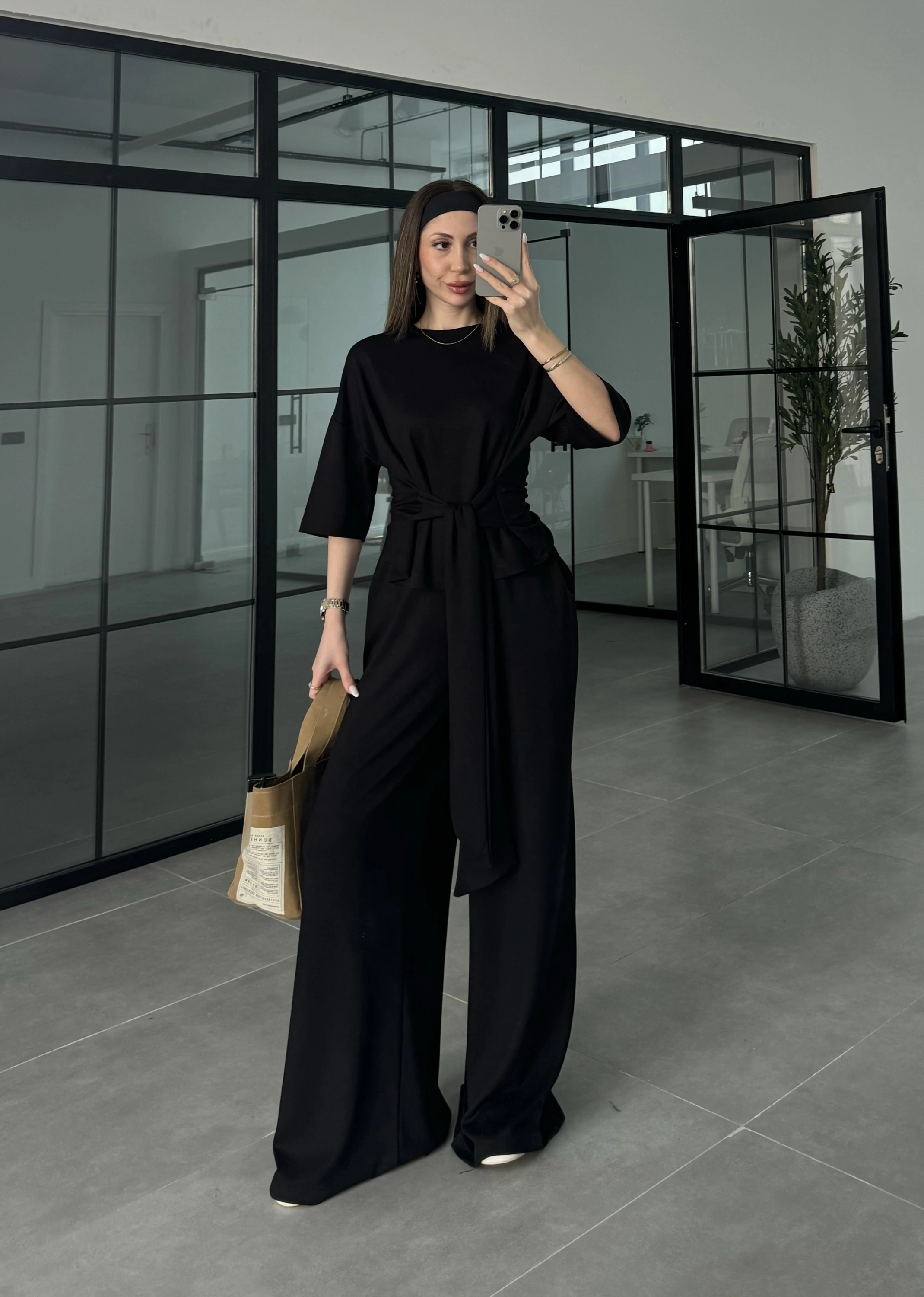 Önden Bağlamalı Model Kumaş Siyah Takım