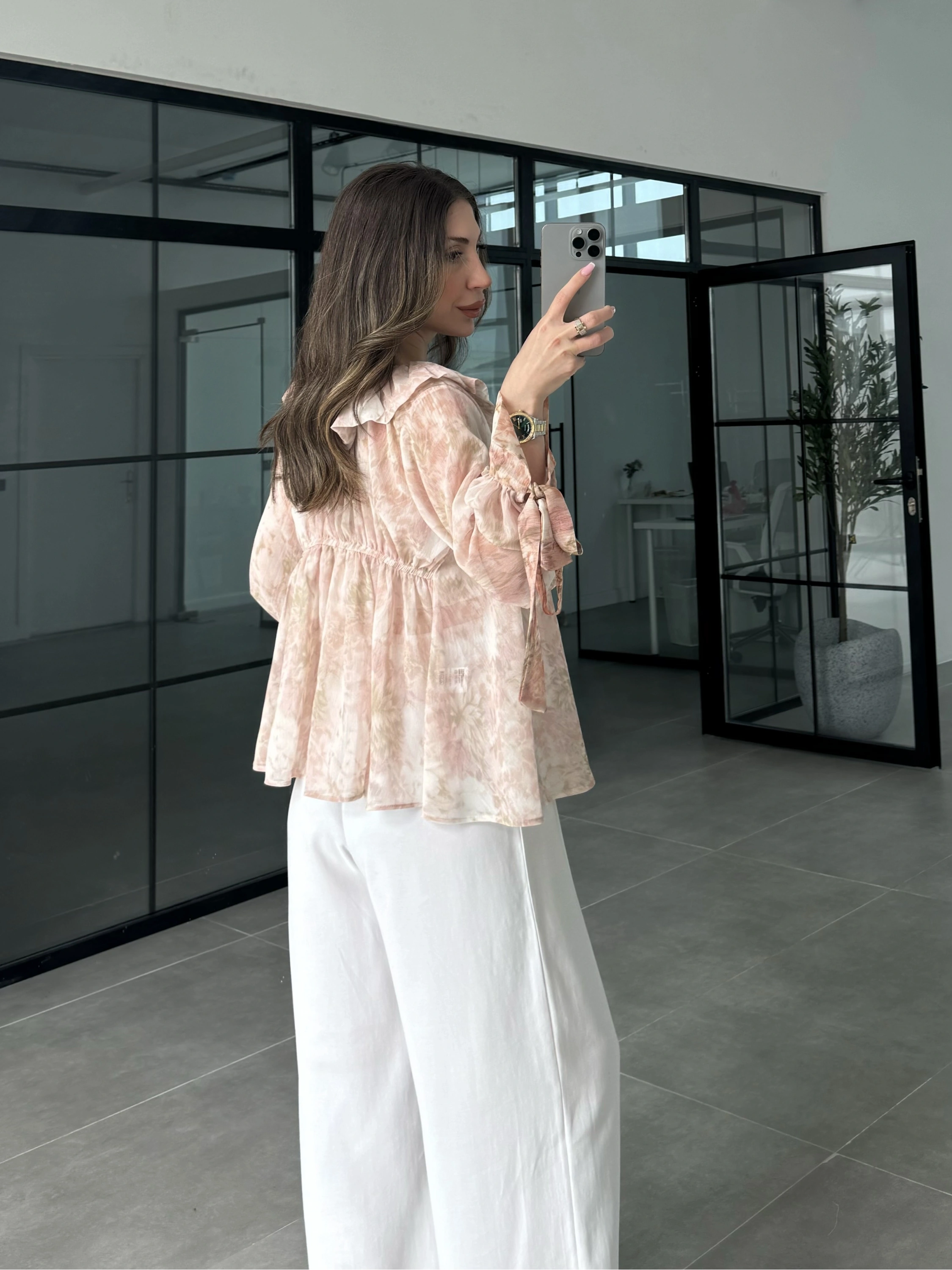 Arka Beli Büzgülü Vintage Pembe Şifon Bluz