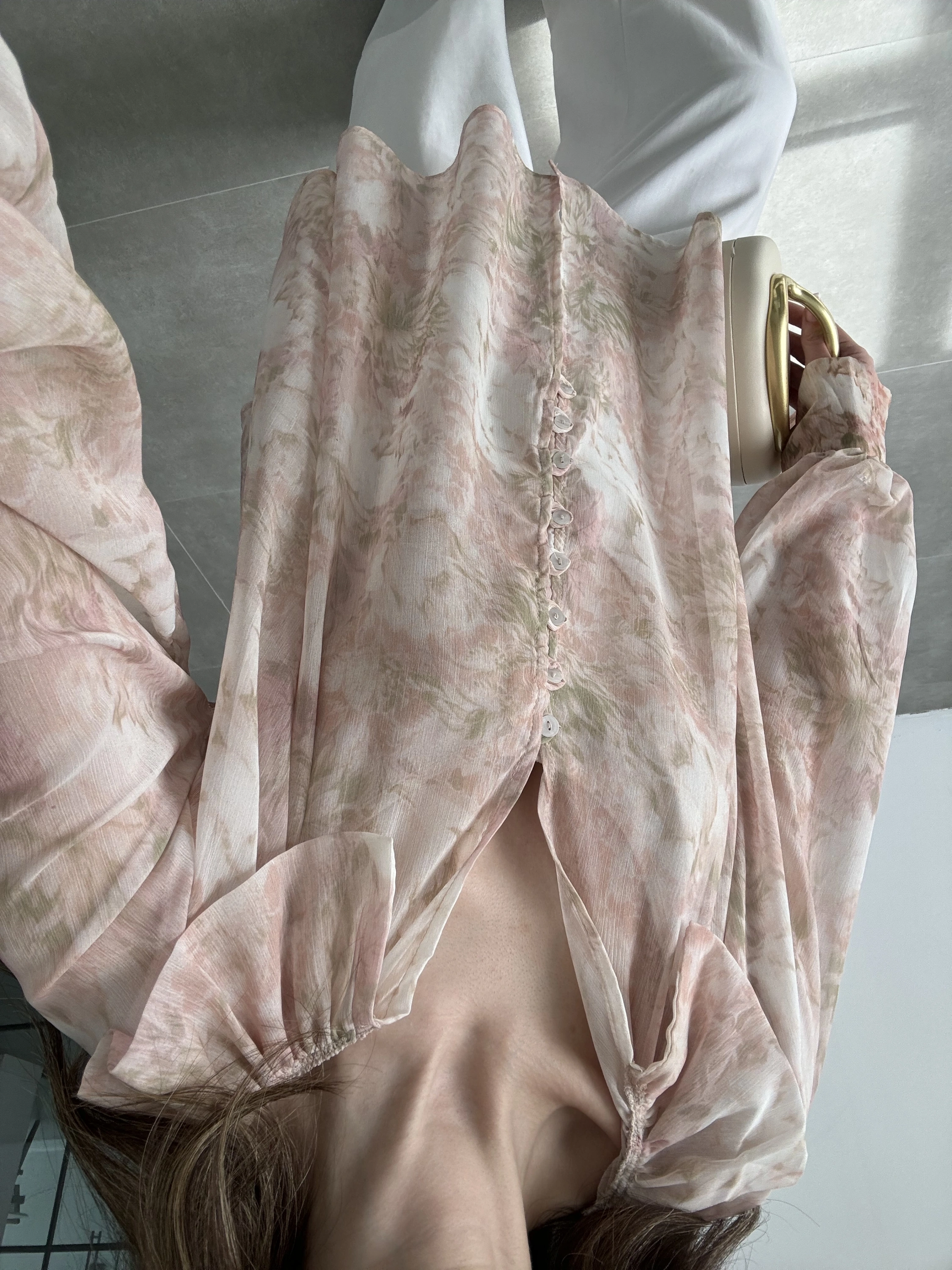 Arka Beli Büzgülü Vintage Pembe Şifon Bluz