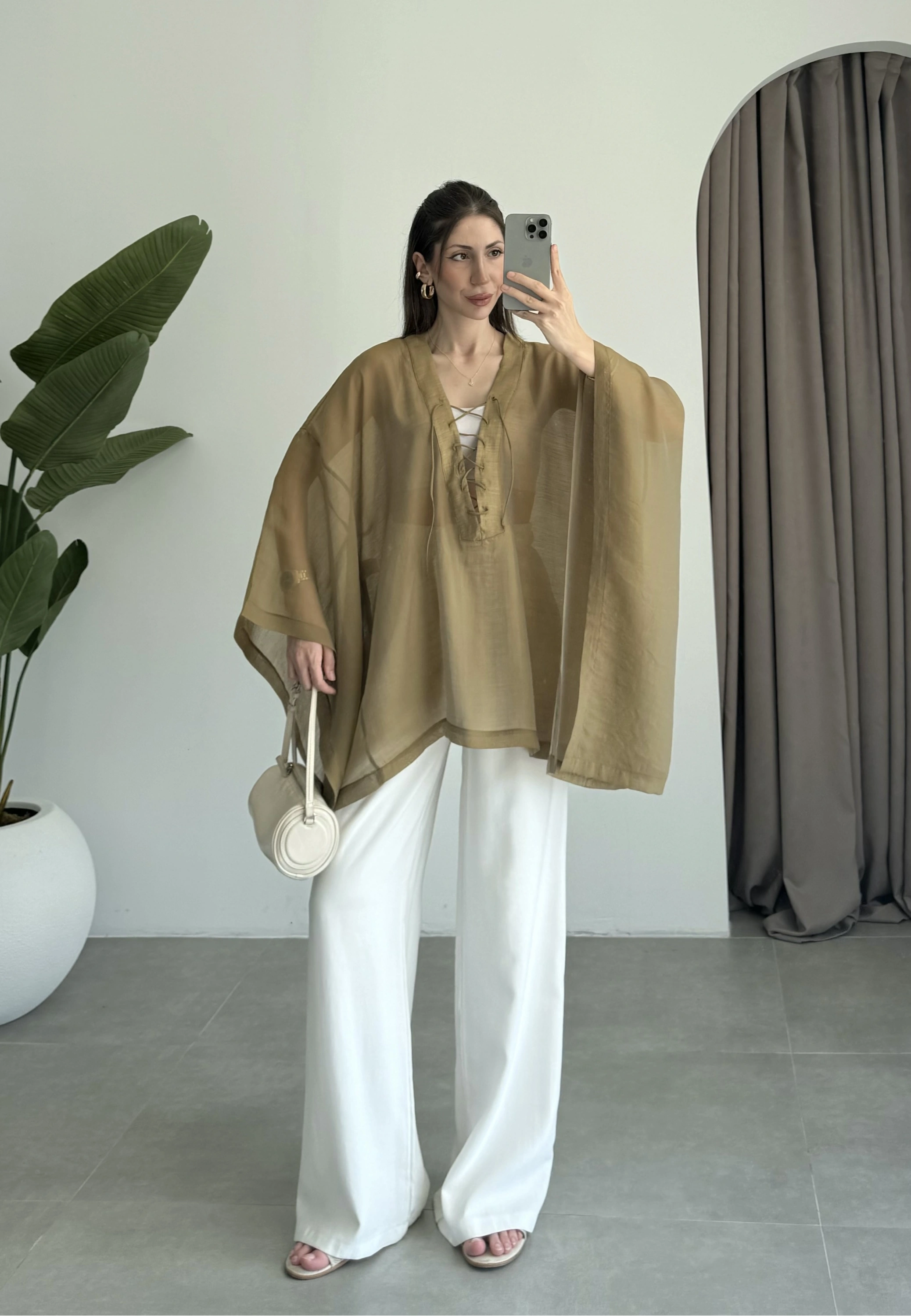 Bağcıklı Yarasakol Olive Panço