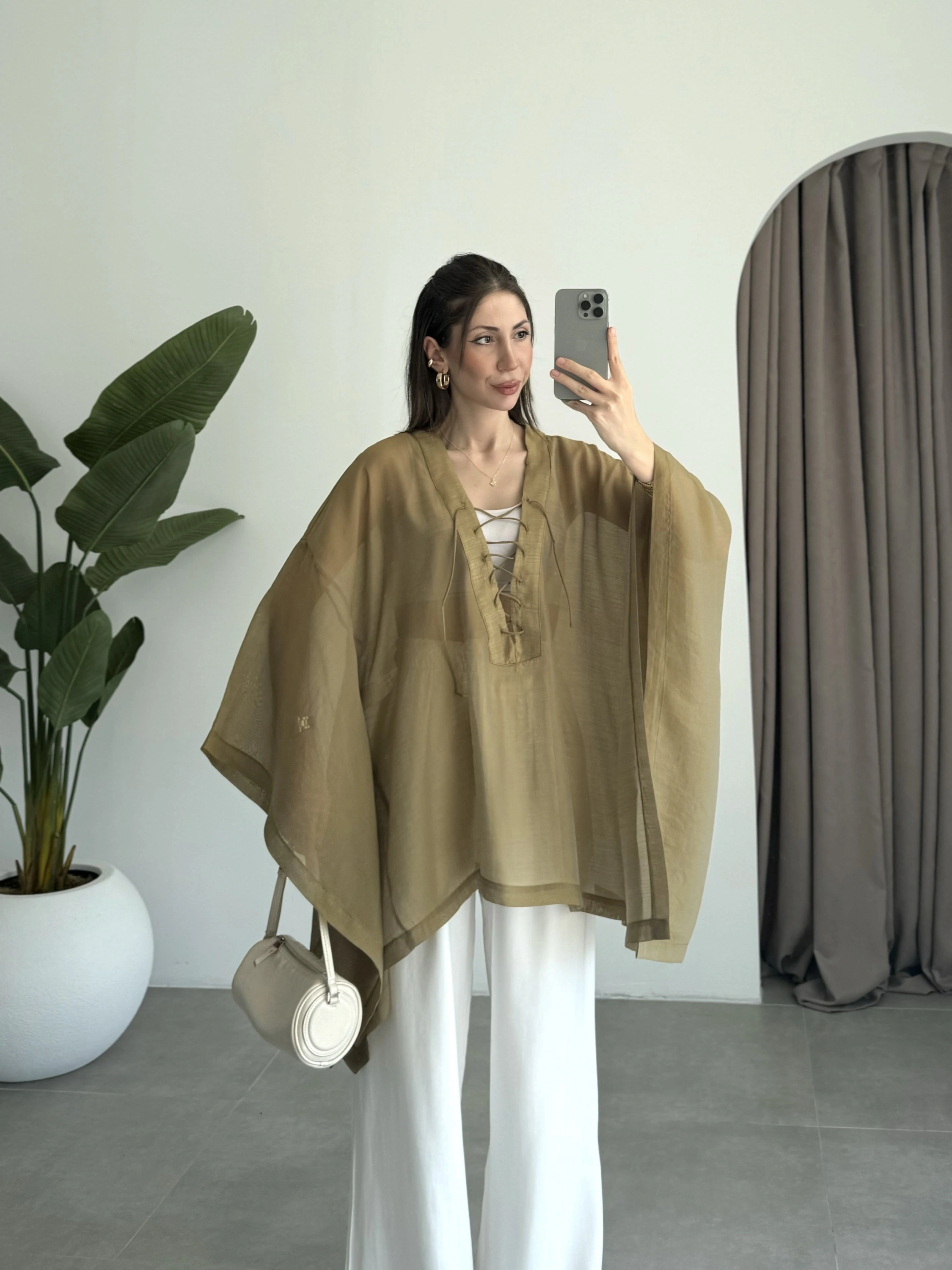 Bağcıklı Yarasakol Olive Panço