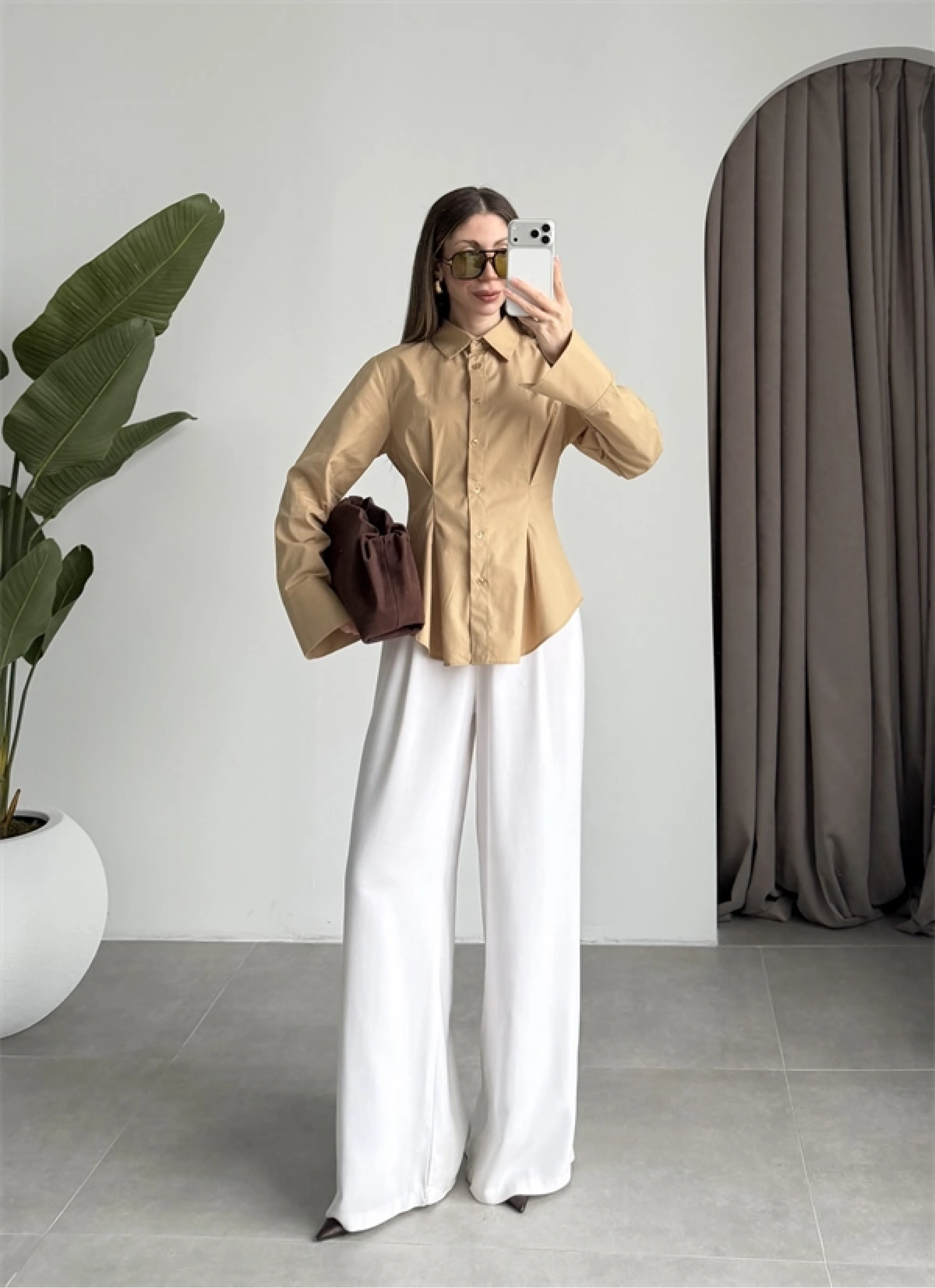 Belden Oturtmalı Pilili Camel Poplin Gömlek