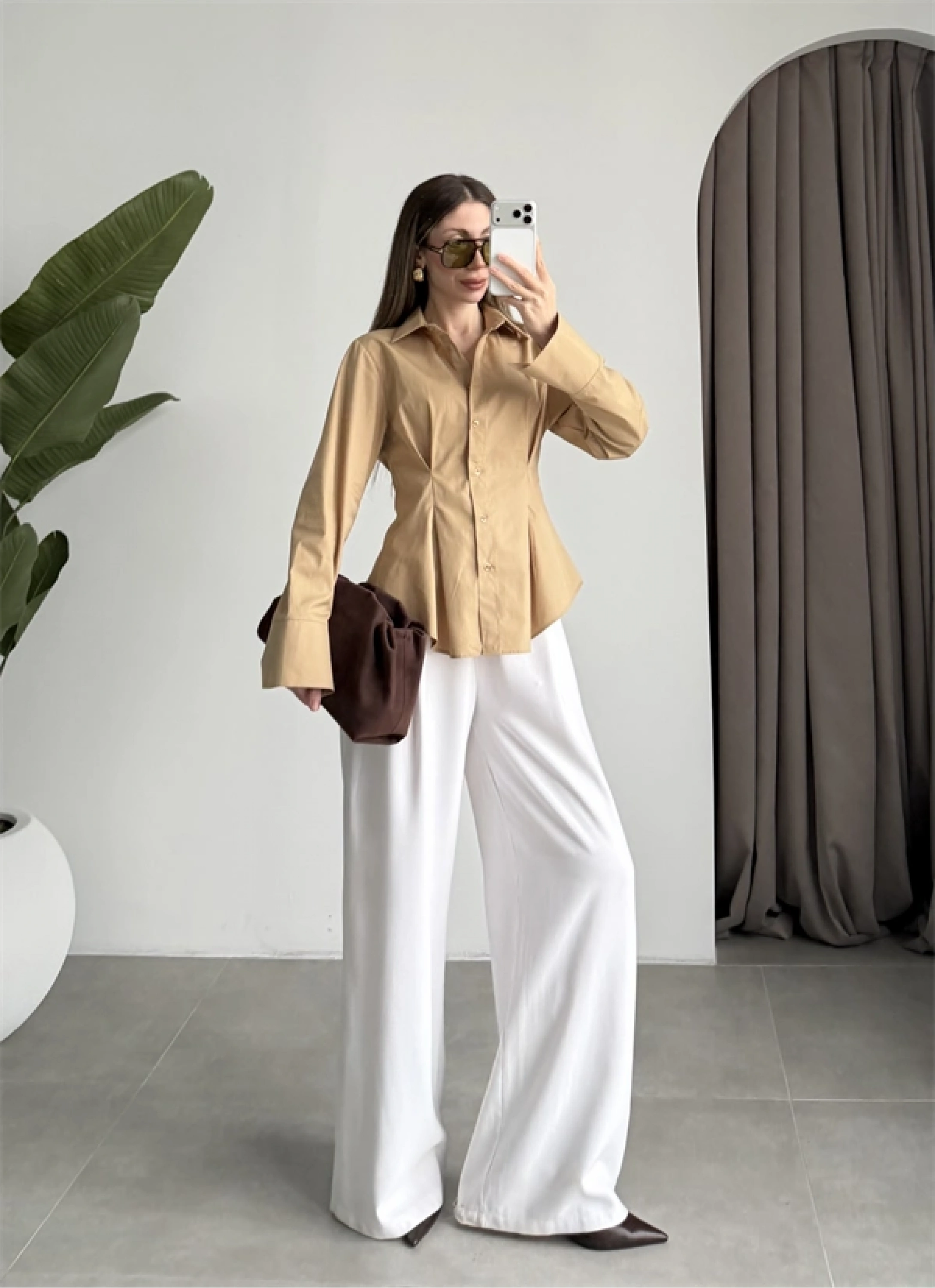 Belden Oturtmalı Pilili Camel Poplin Gömlek