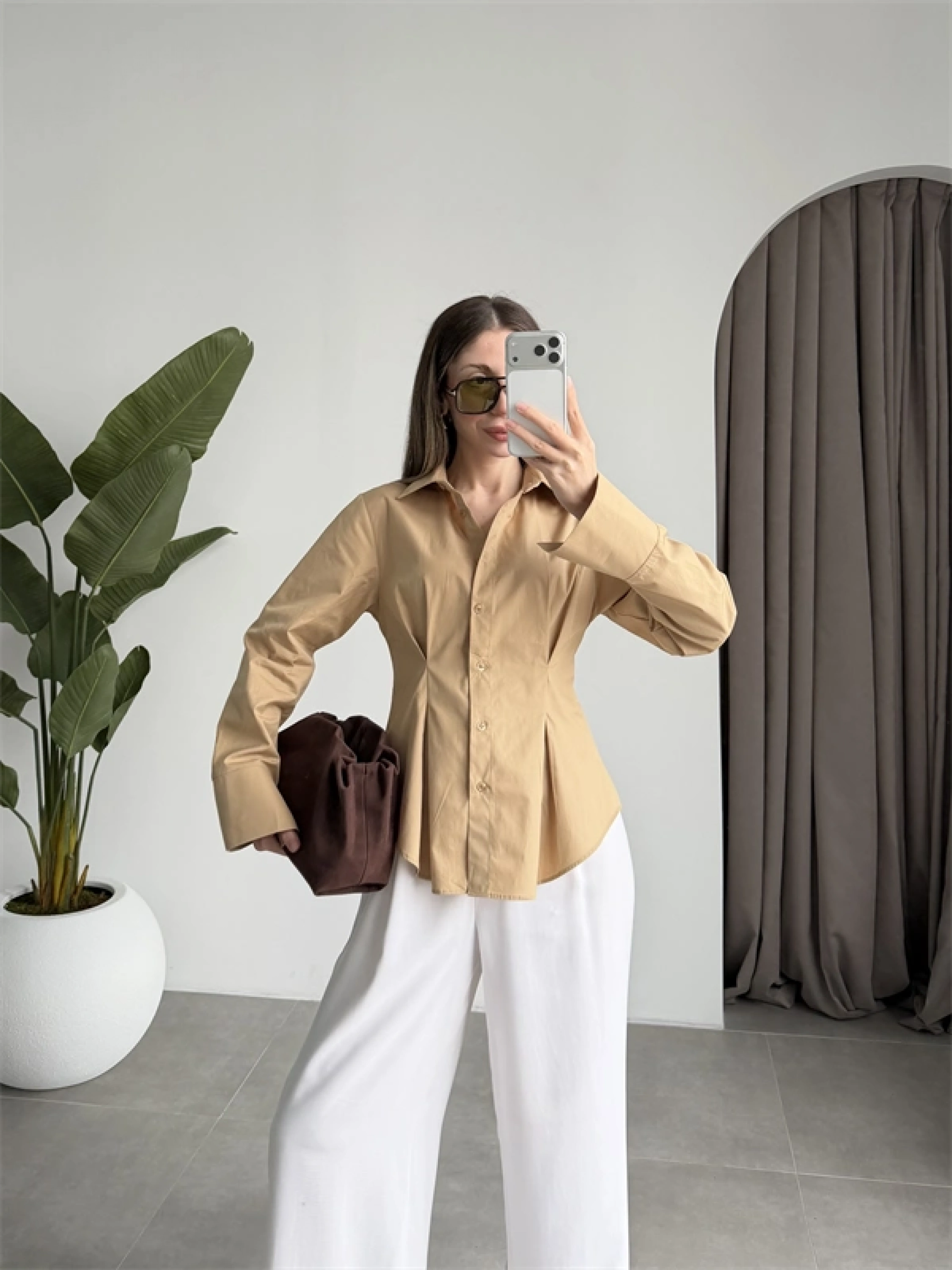 Belden Oturtmalı Pilili Camel Poplin Gömlek
