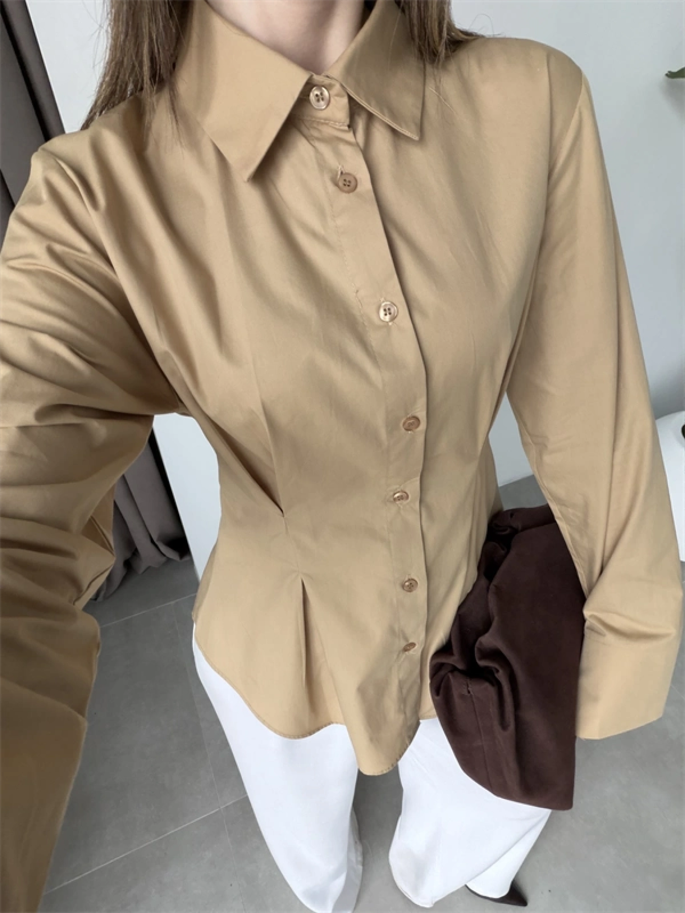Belden Oturtmalı Pilili Camel Poplin Gömlek