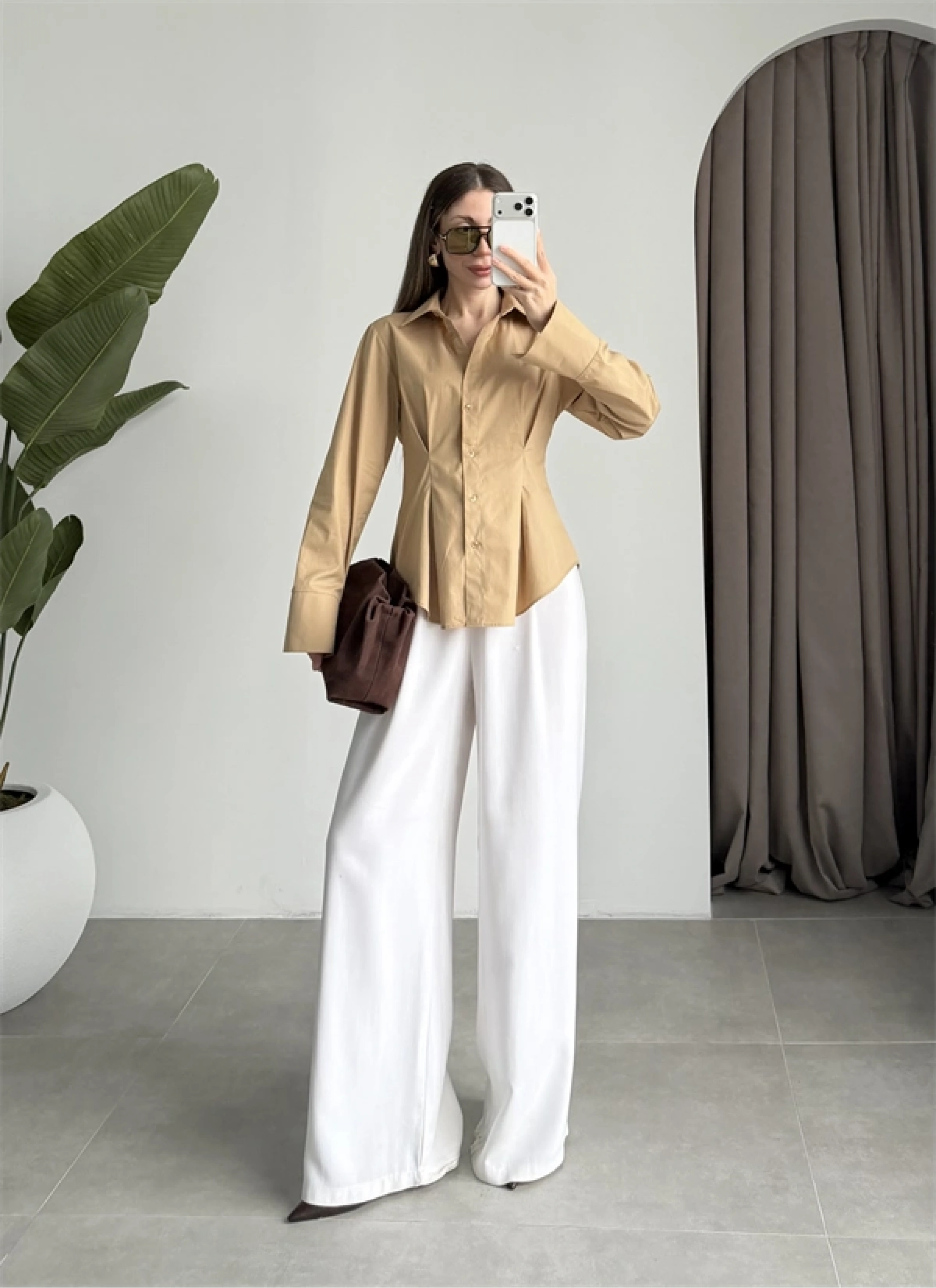 Belden Oturtmalı Pilili Camel Poplin Gömlek