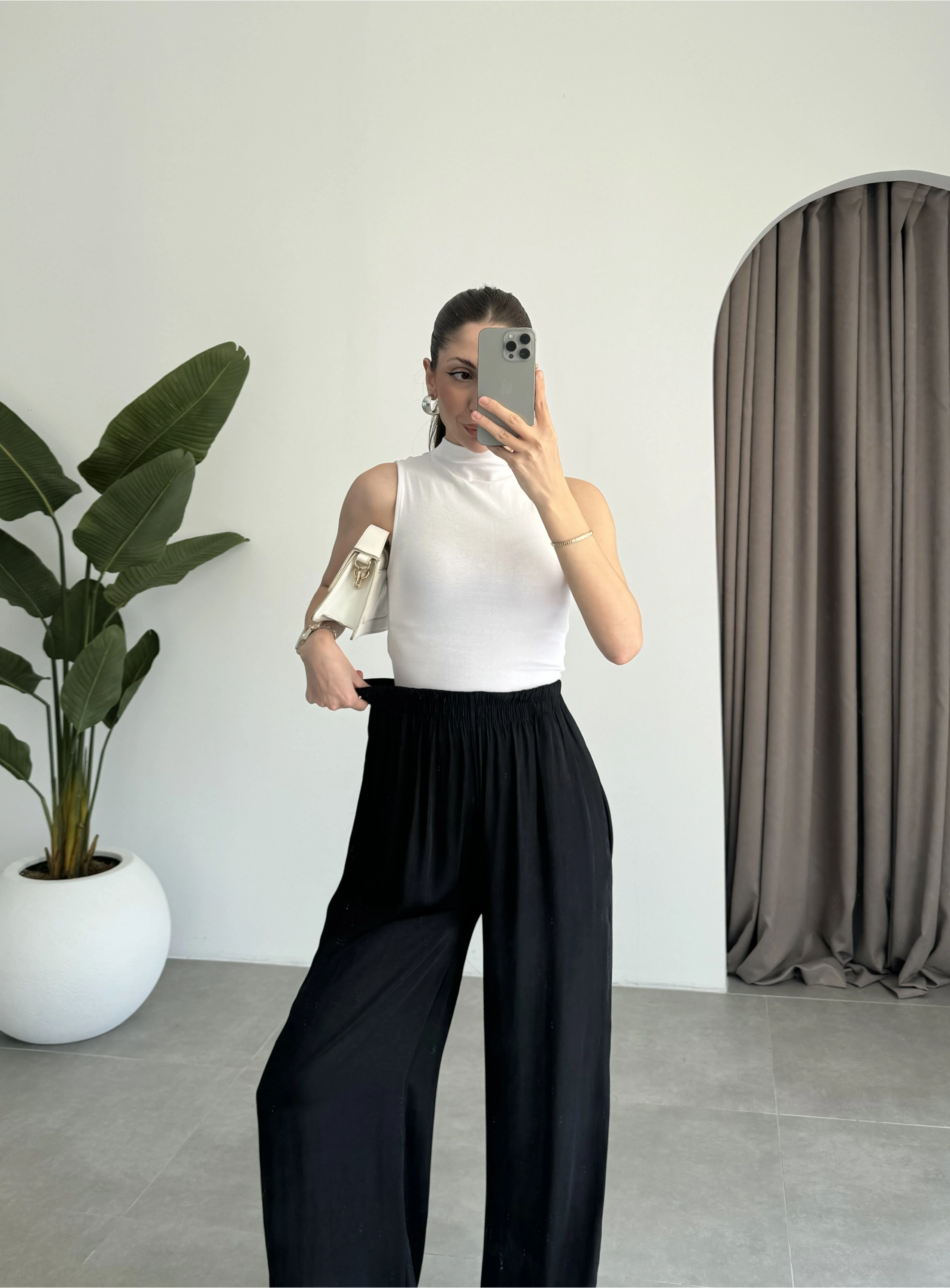 Beli Lastikli Siyah Tiril Pantolon