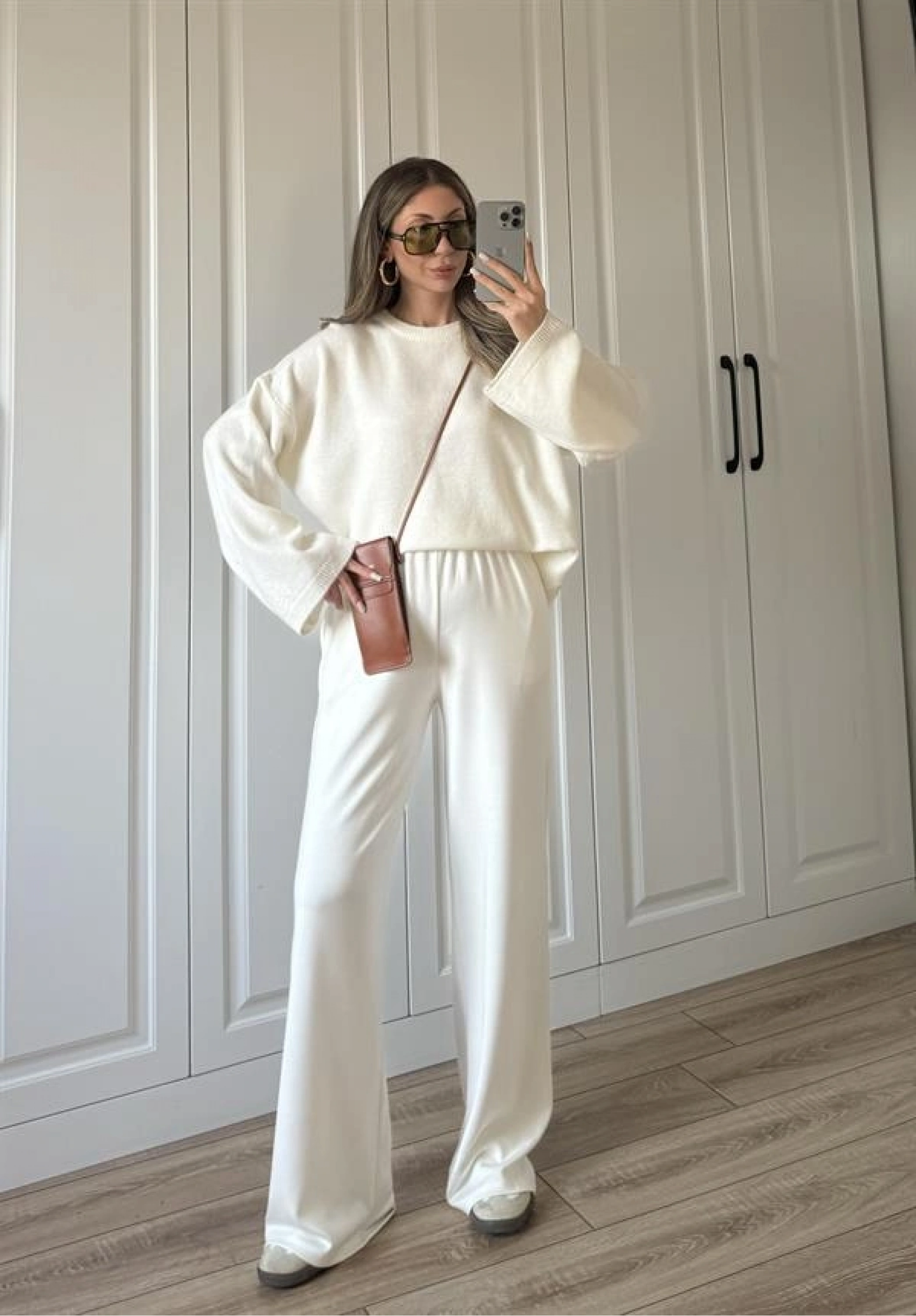Lia Ekru Pinterest Kazak