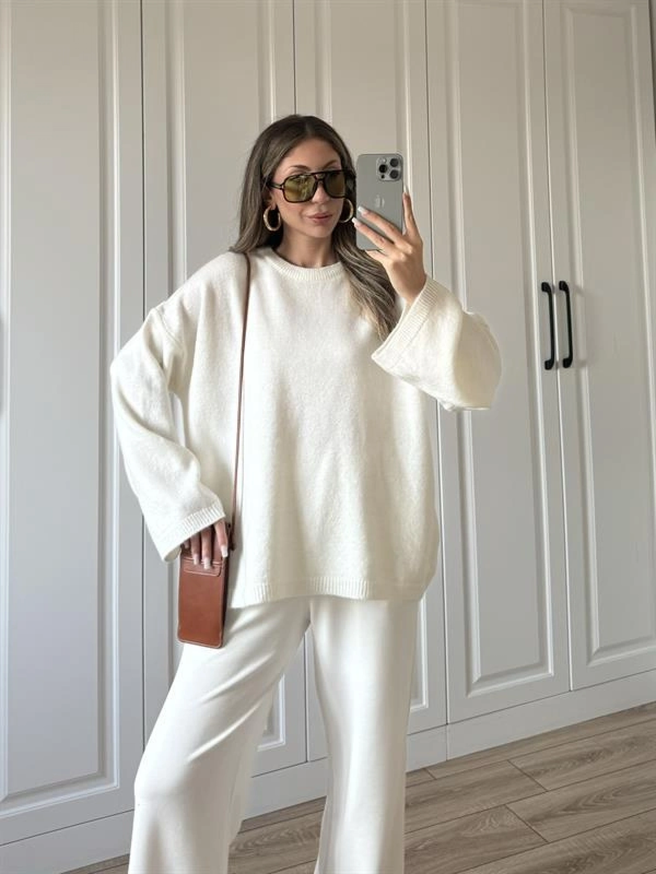 Lia Ekru Pinterest Kazak