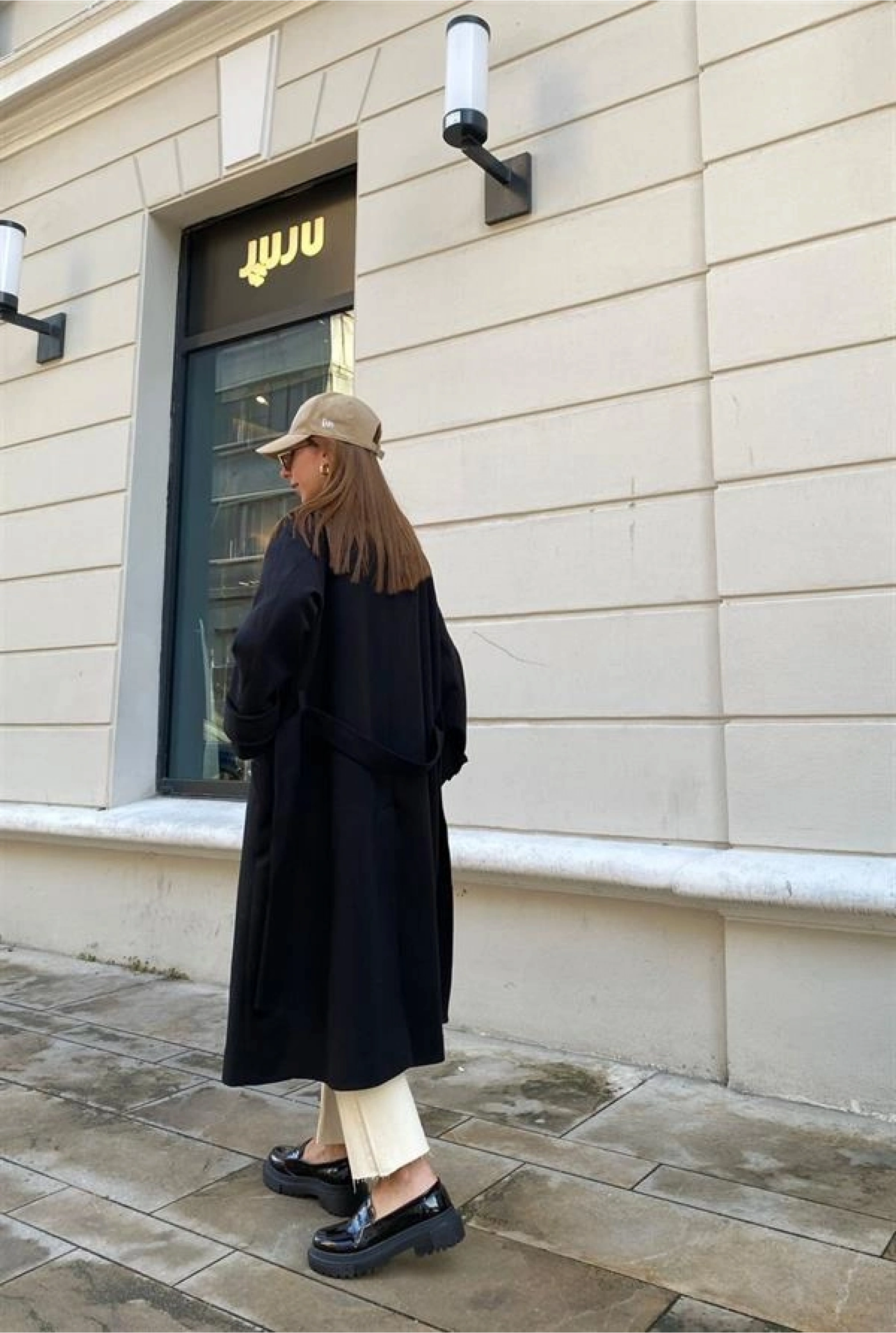 Mango Model Premium Kuşaklı Siyah Oversize Kaban