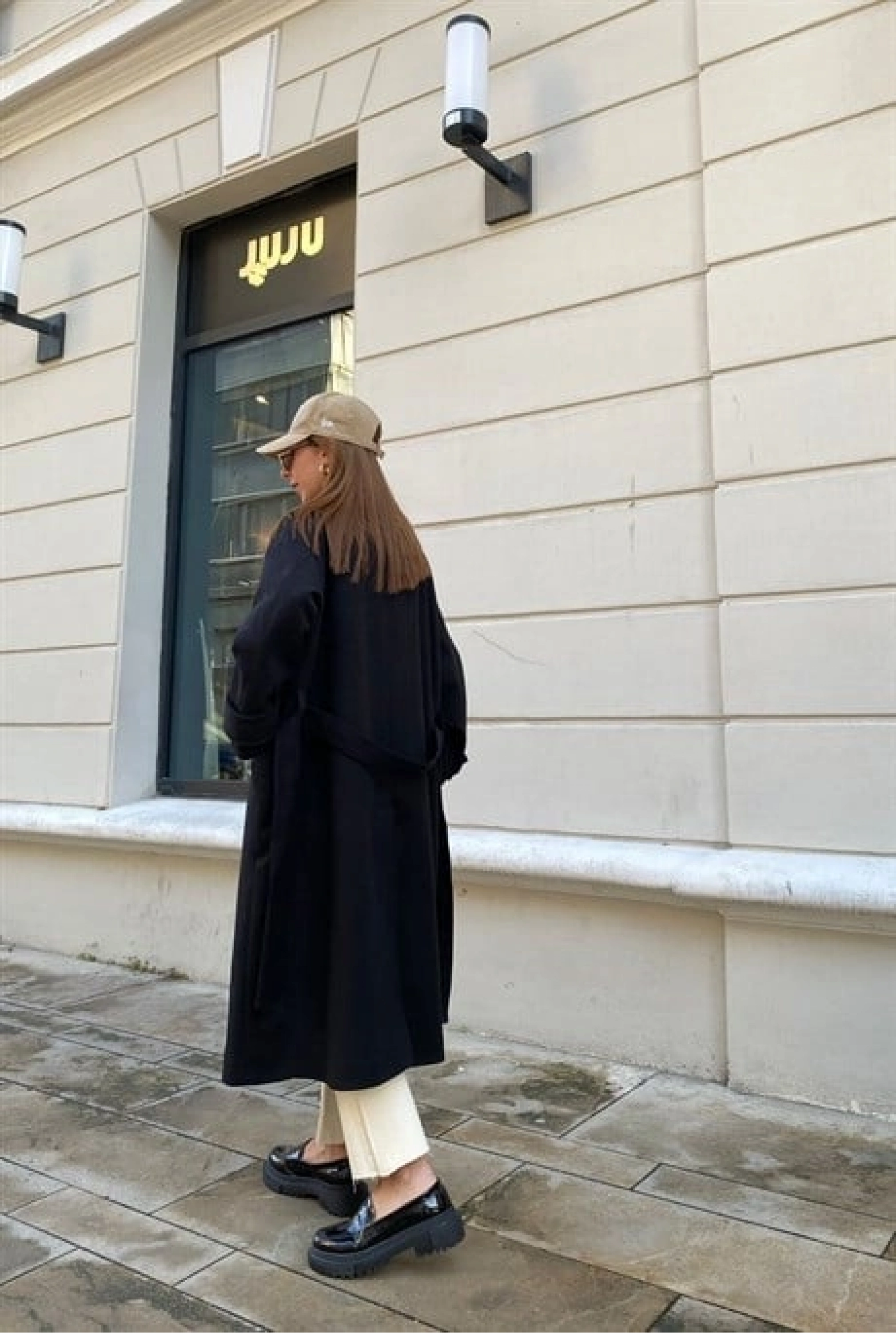 Mango Model Premium Kuşaklı Siyah Oversize Kaban