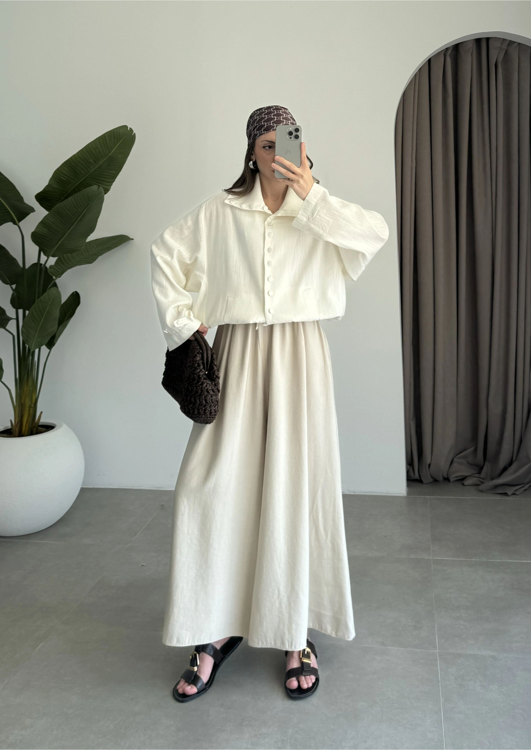 Oversize Düğme Detaylı Keten Beyaz Ceket