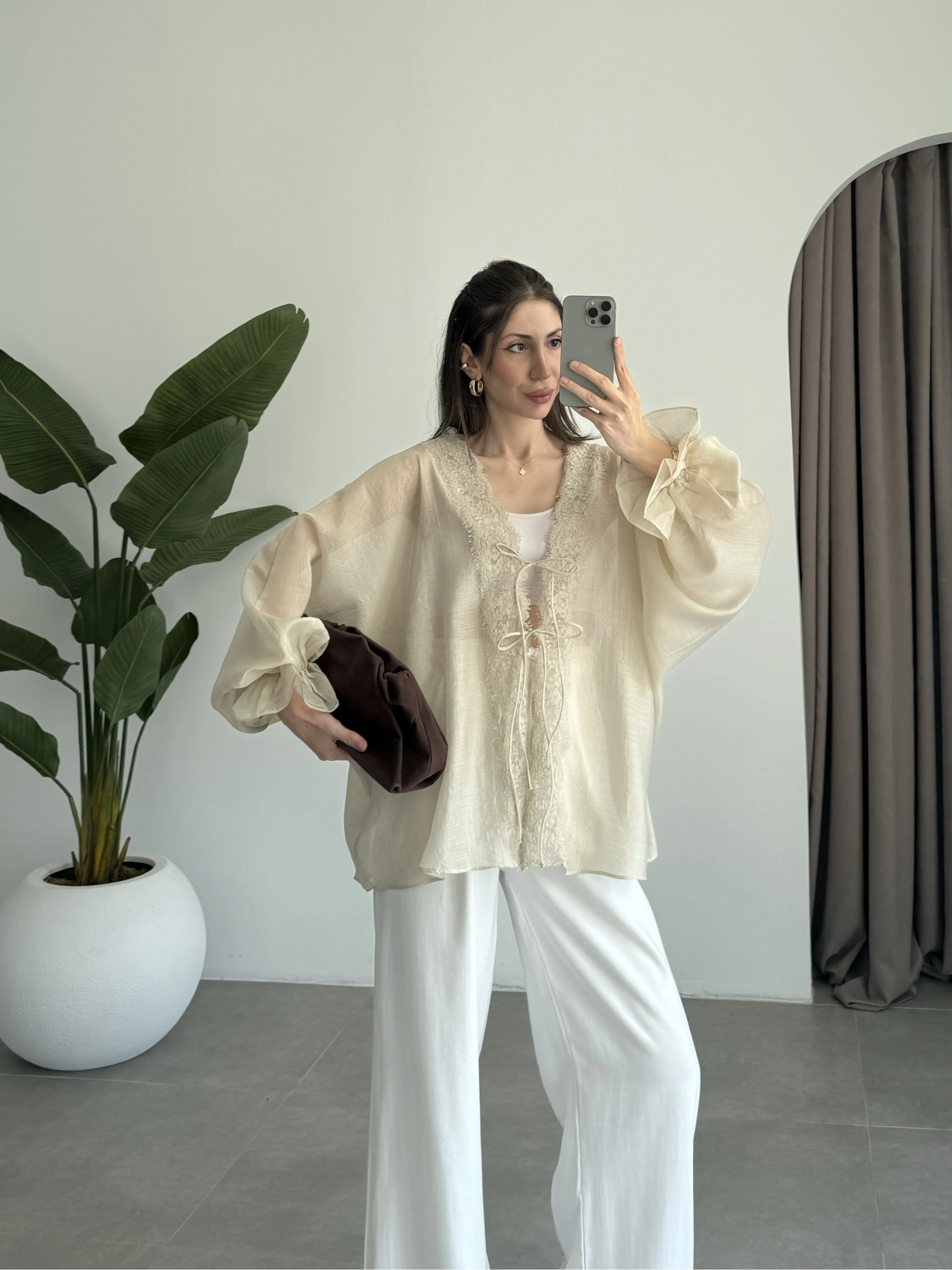 Pera Dantelli Taş Kimono Gömlek
