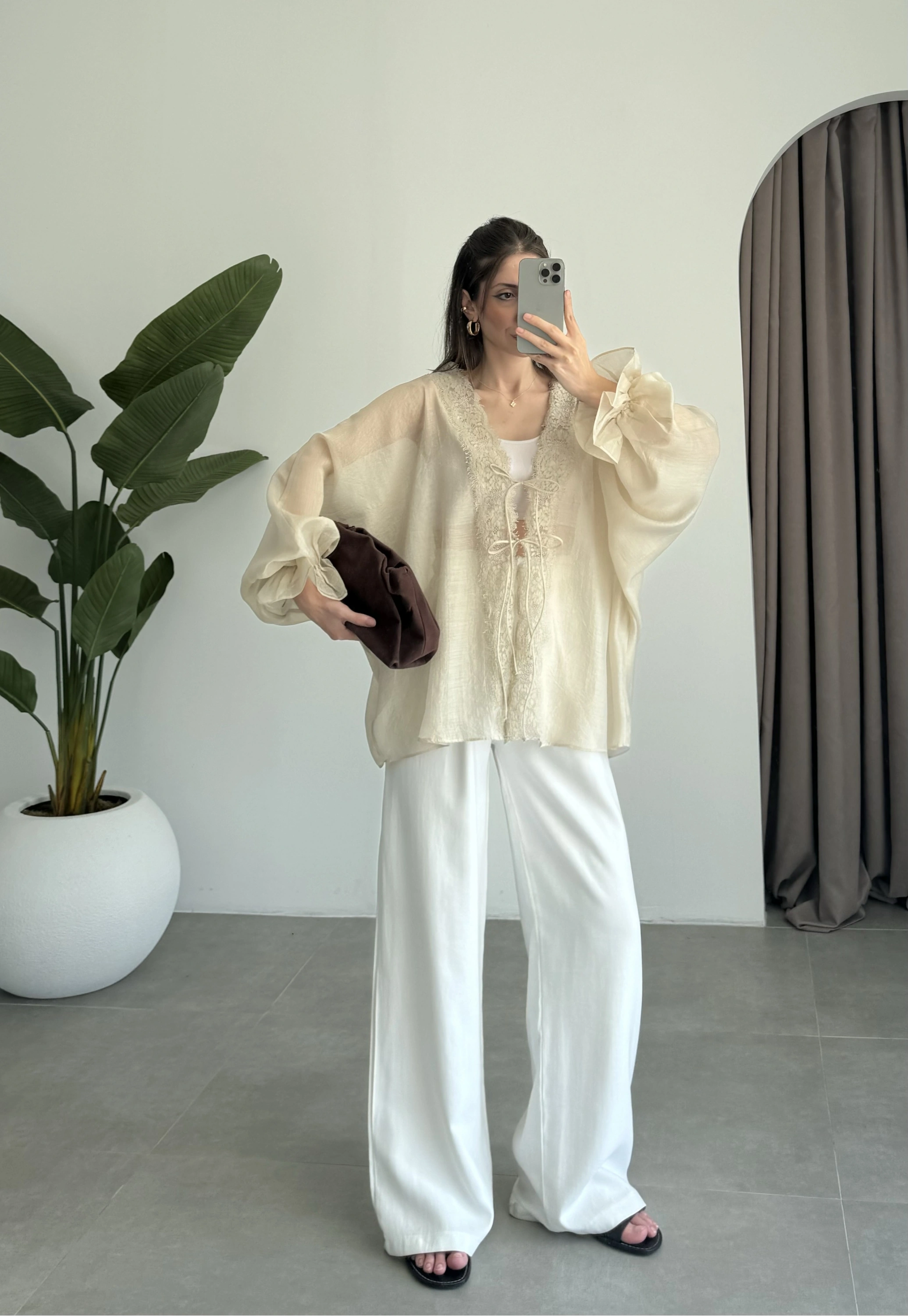 Pera Dantelli Taş Kimono Gömlek