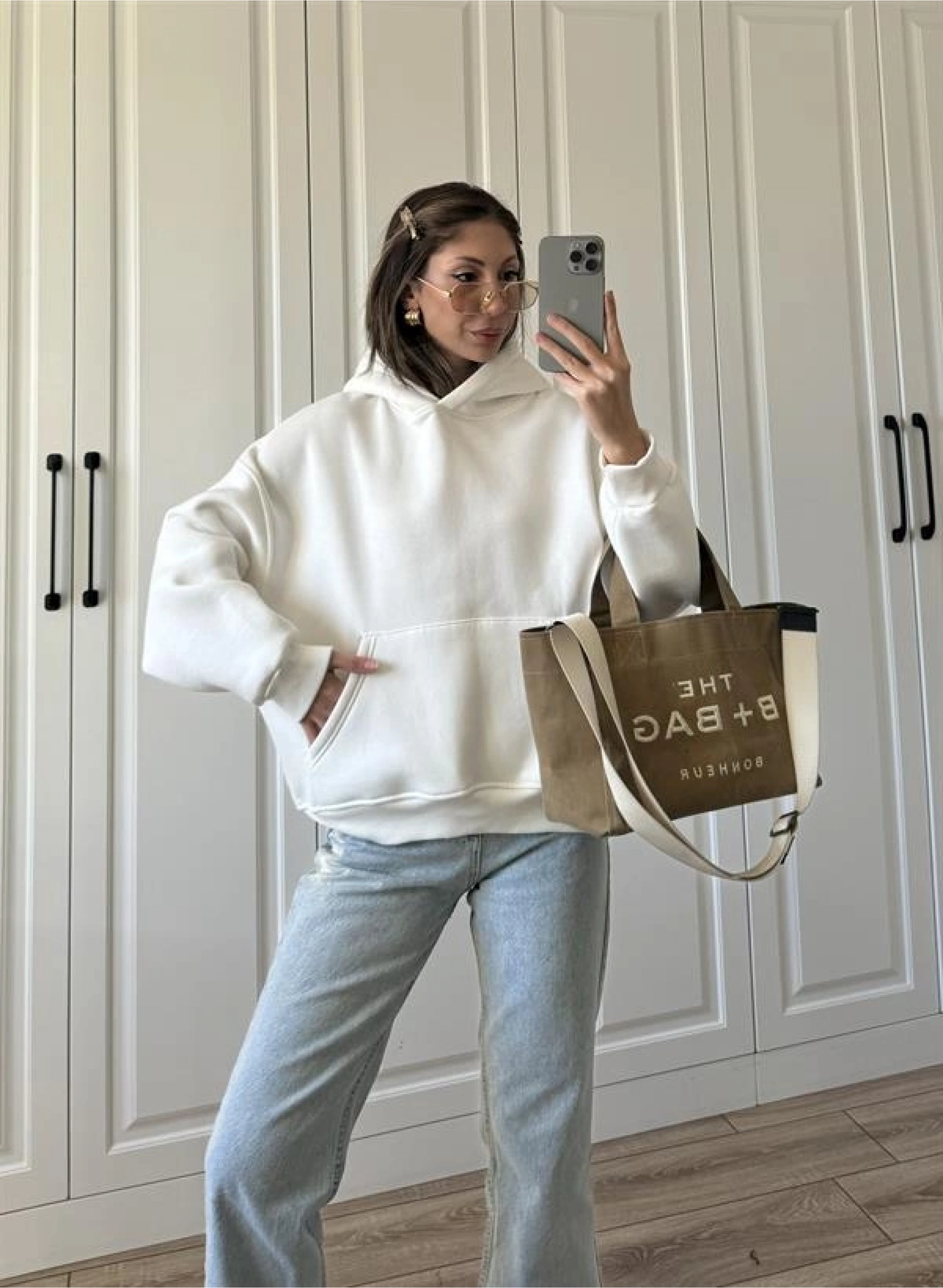 Şardonlu Oversize Beyaz Sweatshirt