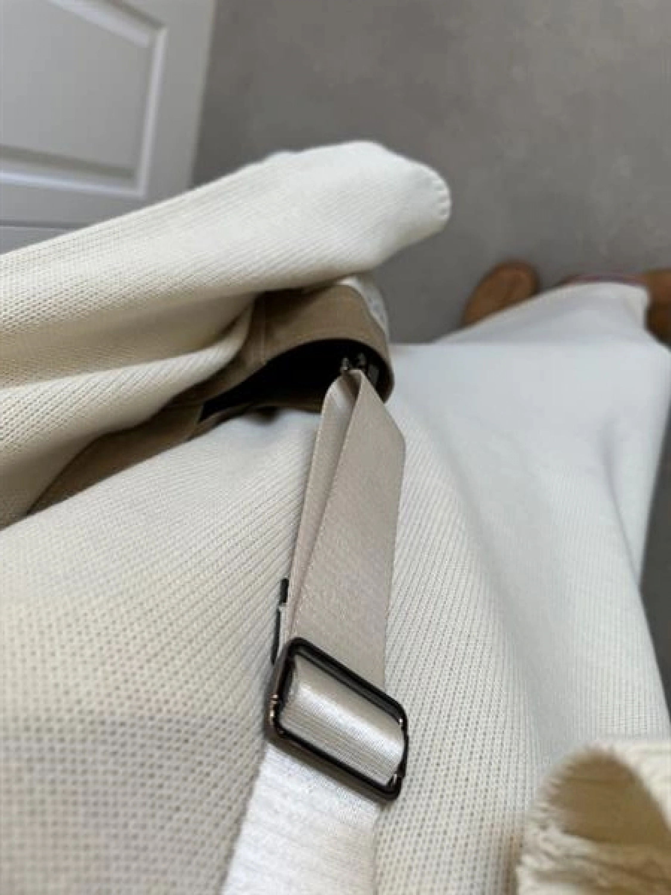 Taş Dik Yaka Oversize Triko Elbise