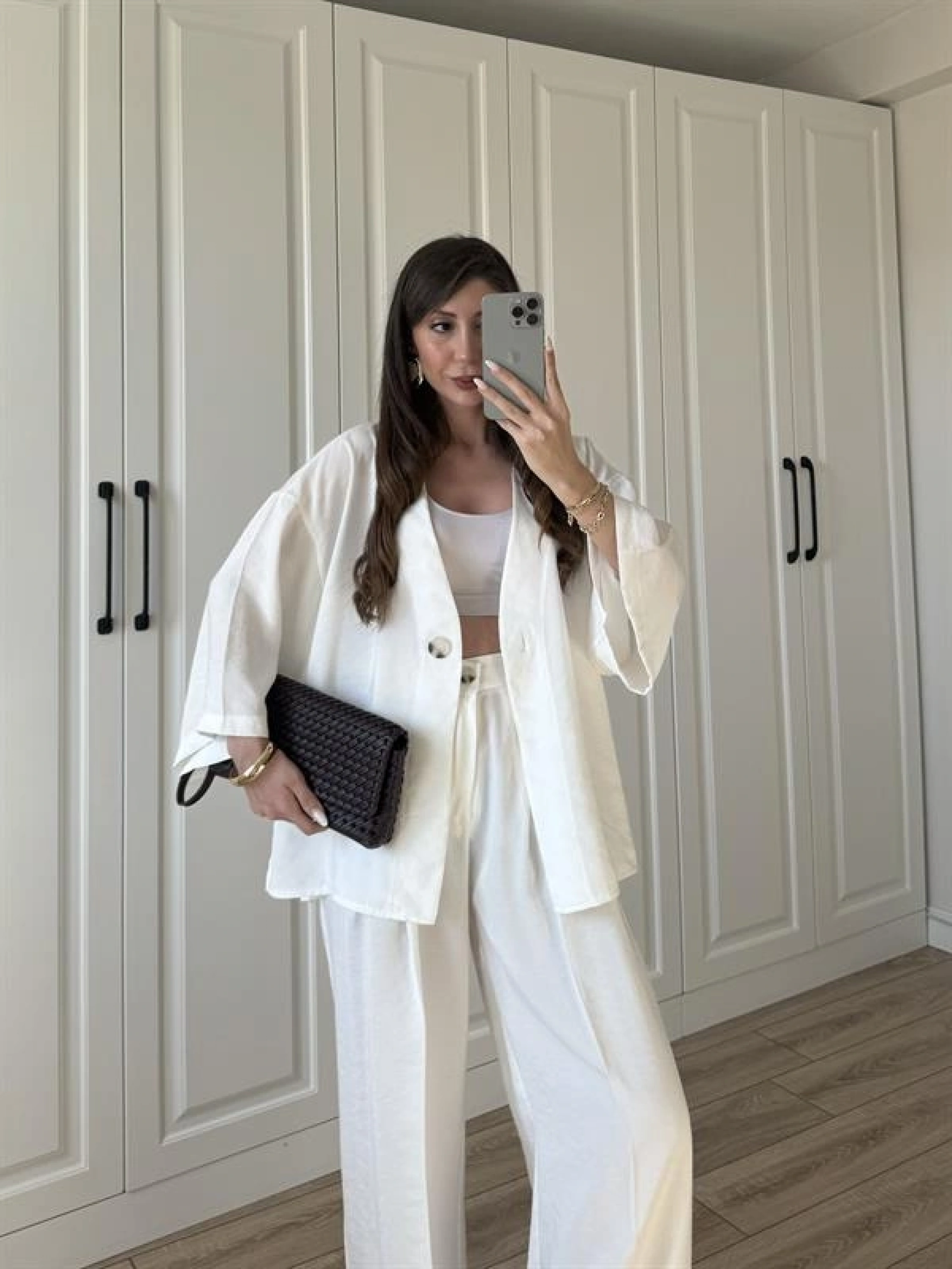 Tek Düğmeli Oversize Beyaz Gömlek Takım