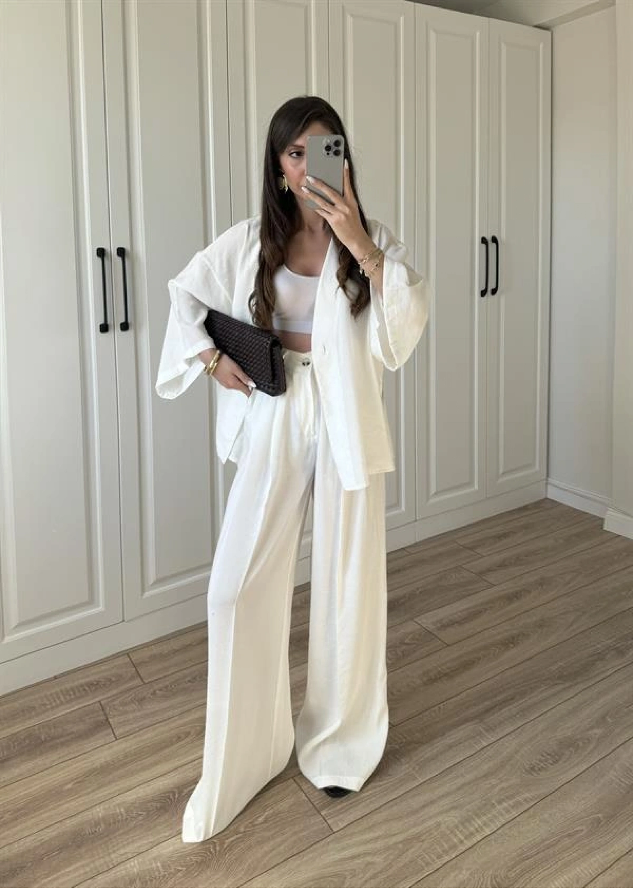 Tek Düğmeli Oversize Beyaz Gömlek Takım