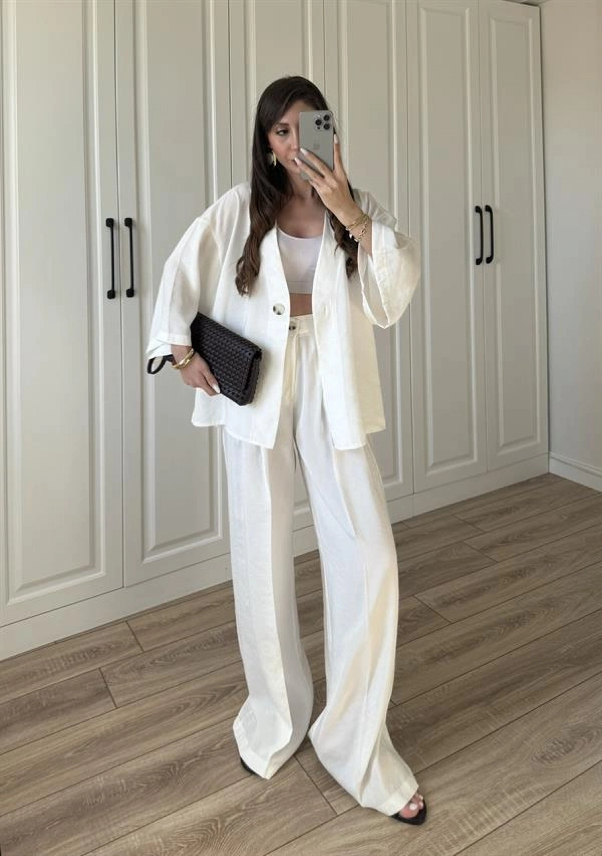 Tek Düğmeli Oversize Beyaz Gömlek Takım