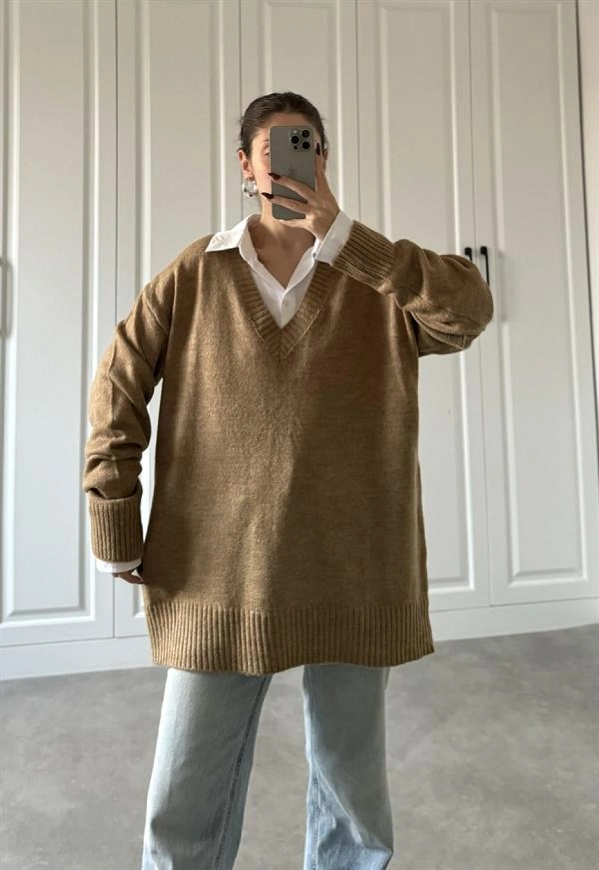 V Yaka Oversize Camel Triko Kazak