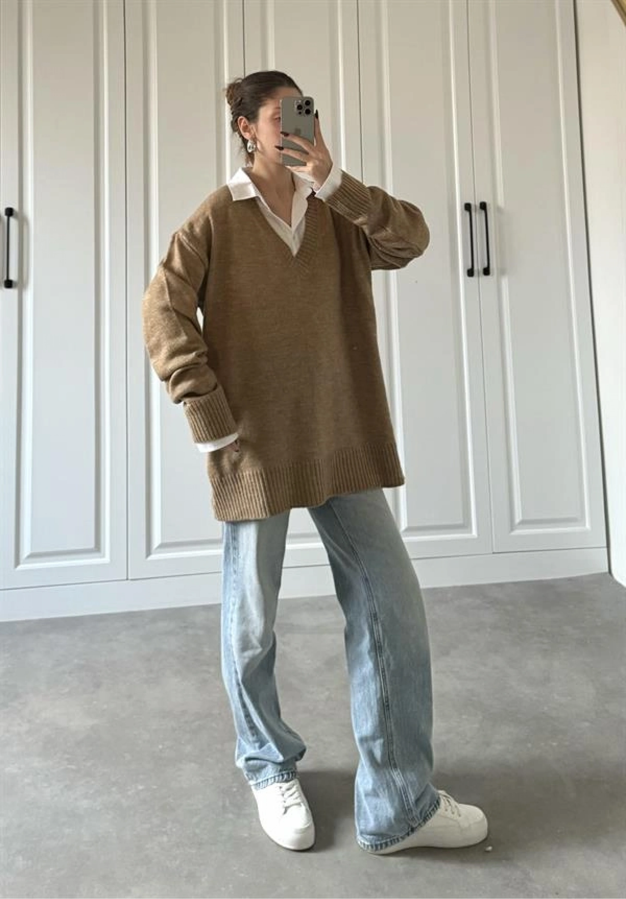 V Yaka Oversize Camel Triko Kazak