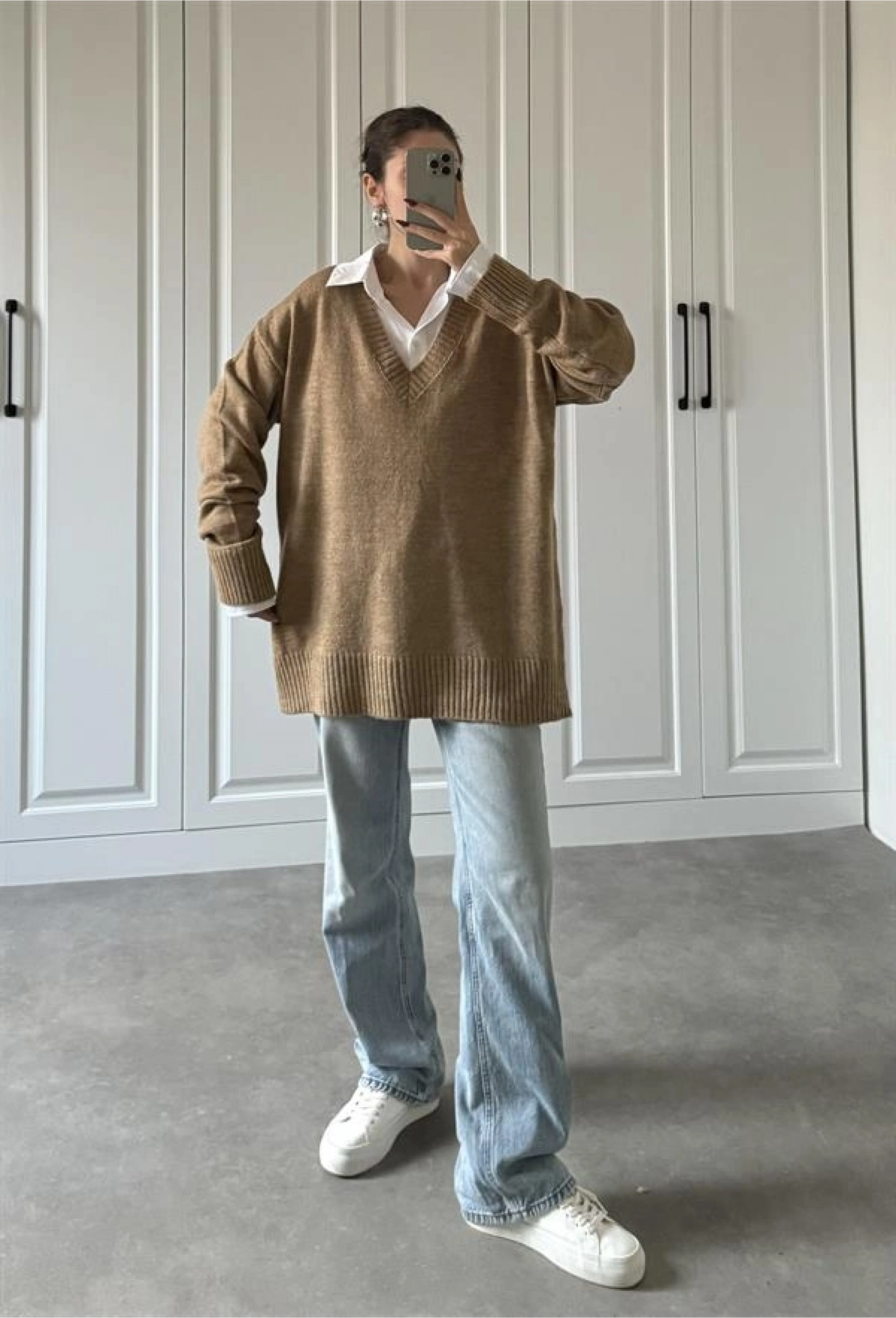 V Yaka Oversize Camel Triko Kazak