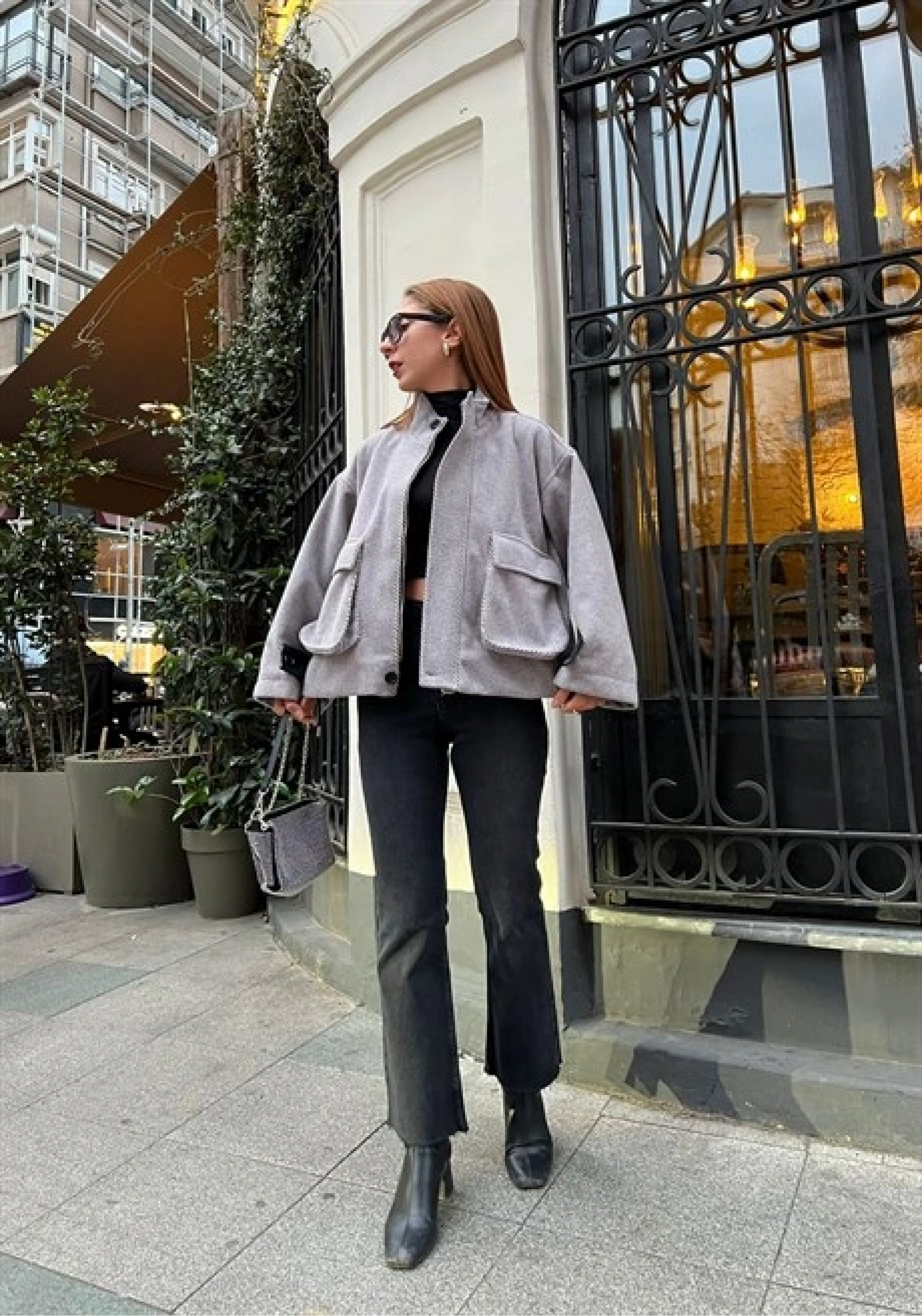 ZR MODEL SİYAH KESİK PAÇA JEAN