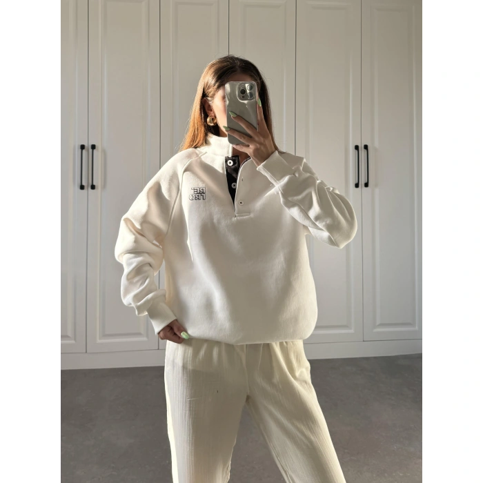 Beyaz Yakalı Şardonlu Sweat
