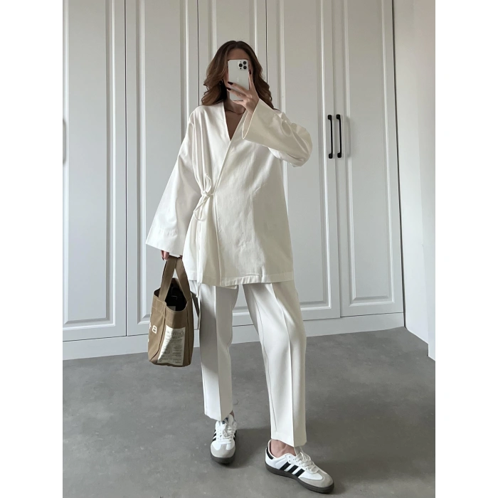 Beyaz Yandan Bağlamalı Gabardin Kimono Ceket