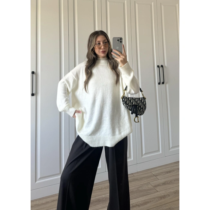 Golden Oversize Ekru Triko Kazak