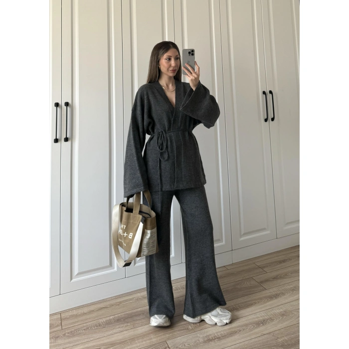 Luvre Bağlamalı Antrasit Triko Takım