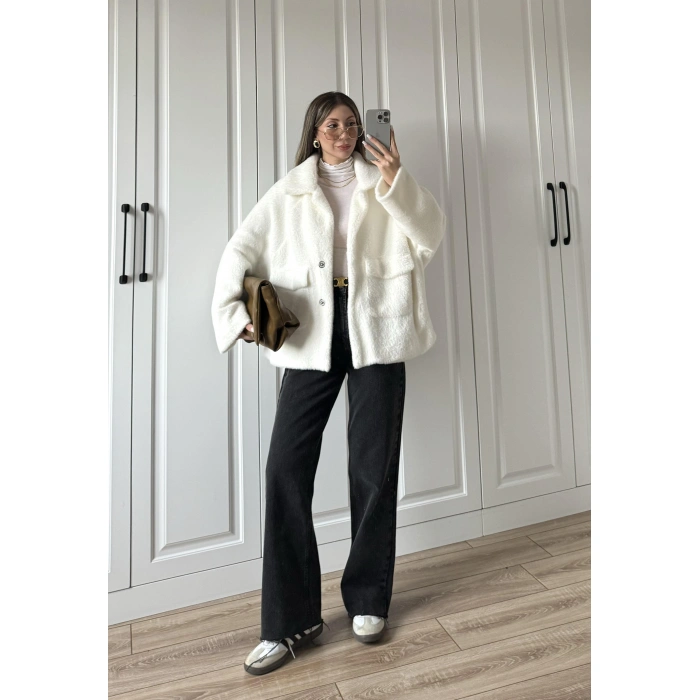 Oversize Premium Astarlı Beyaz Kürk Ceket