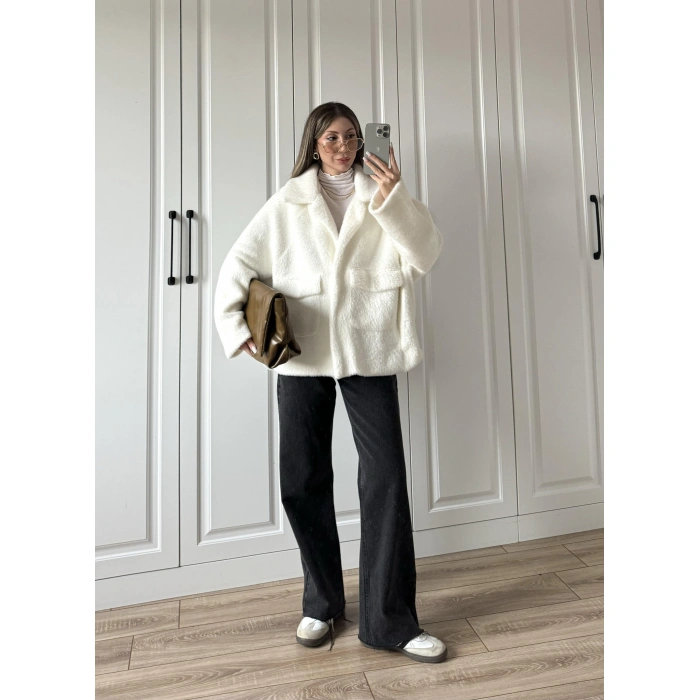 Oversize Premium Astarlı Beyaz Kürk Ceket