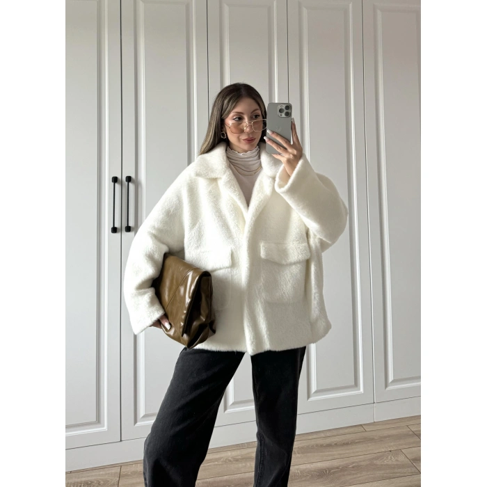 Oversize Premium Astarlı Beyaz Kürk Ceket