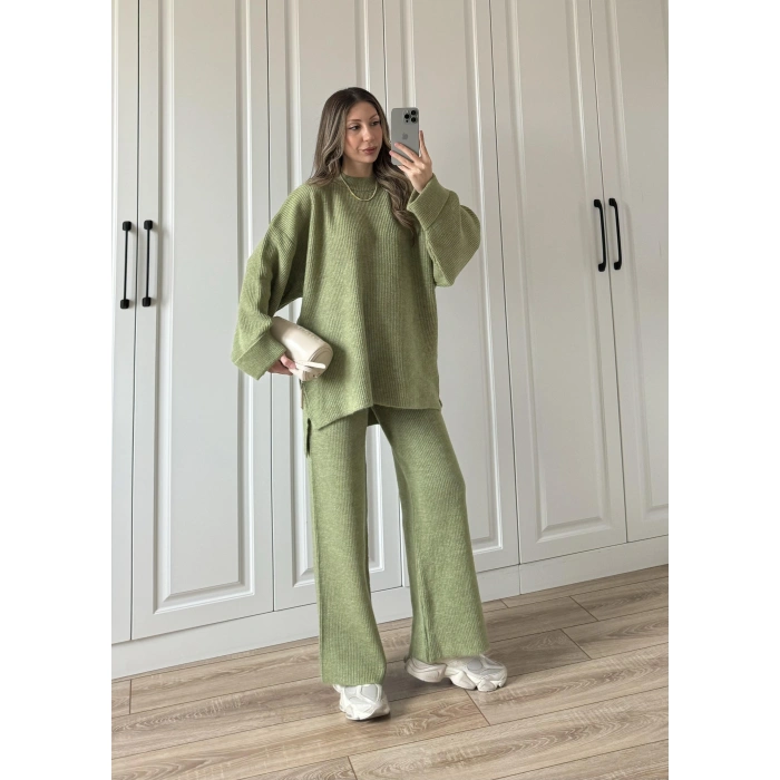 Sık Dokuma Tok Nude Yeşili Triko Takım