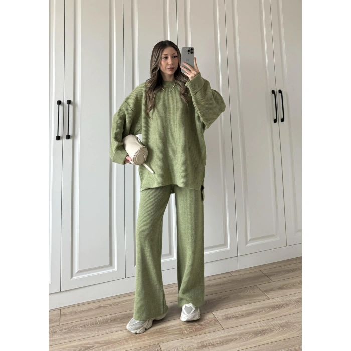 Sık Dokuma Tok Nude Yeşili Triko Takım