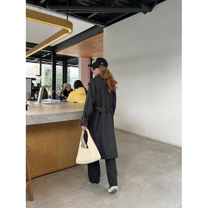 Stradi Model Siyah Astarlı Uzun Trençkot