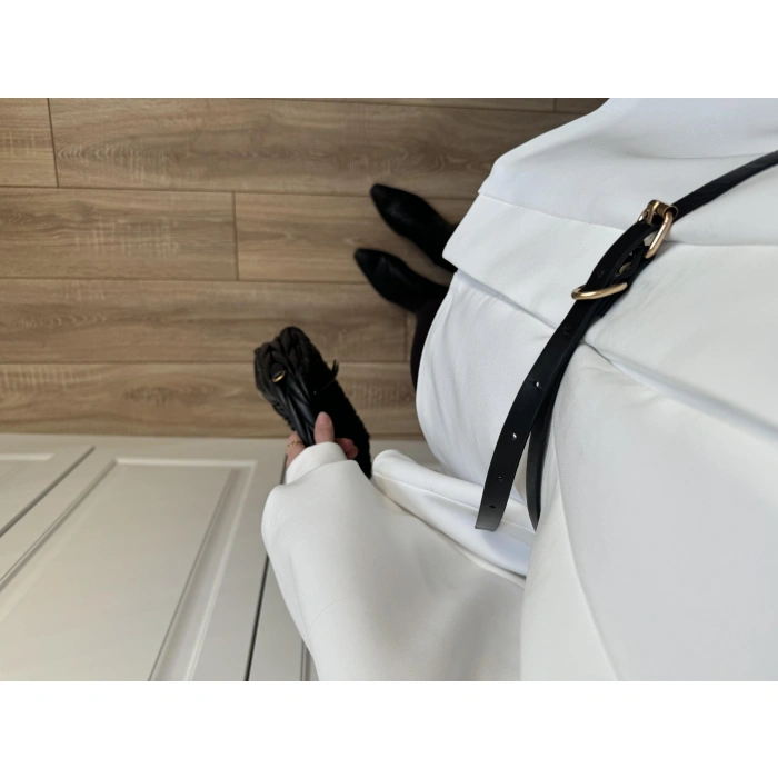 Tasarım Kemerli Duble Beyaz Trenç Ceket